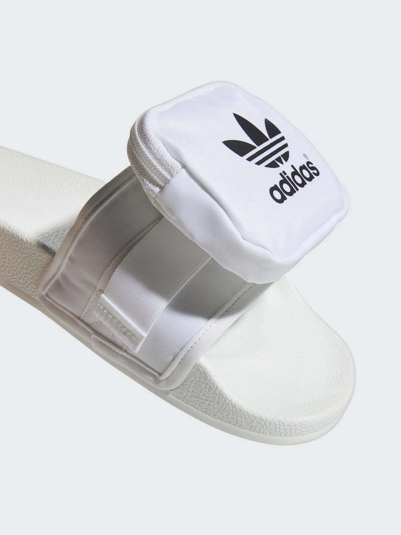 Шлёпанцы Adidas Adilette Originals модель GZ4329 Шлёпанцы Adidas Adilette Originals модель GZ4329 Фото