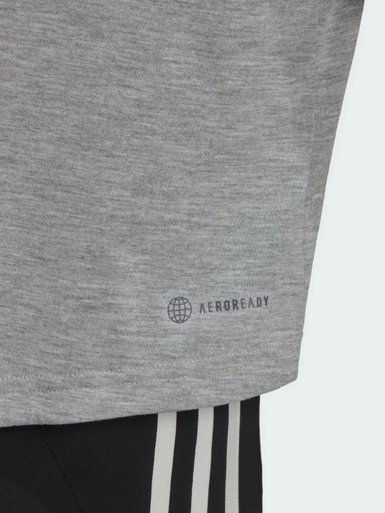Футболки і поло Adidas Aeroready Designed To Move Tiger-Print модель HF4638 Футболки і поло Adidas Aeroready Designed To Move Tiger-Print модель HF4638 Фото