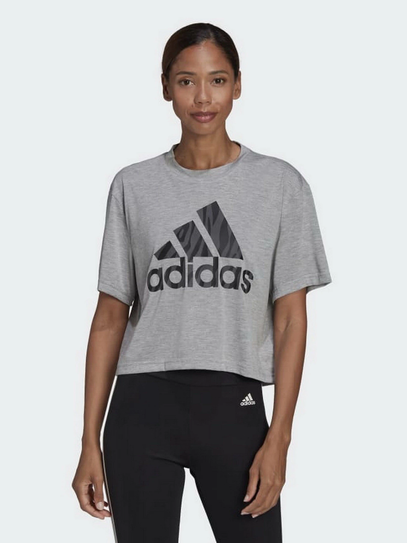 Футболки і поло Adidas Aeroready Designed To Move Tiger-Print модель HF4638 Футболки і поло Adidas Aeroready Designed To Move Tiger-Print модель HF4638 Фото