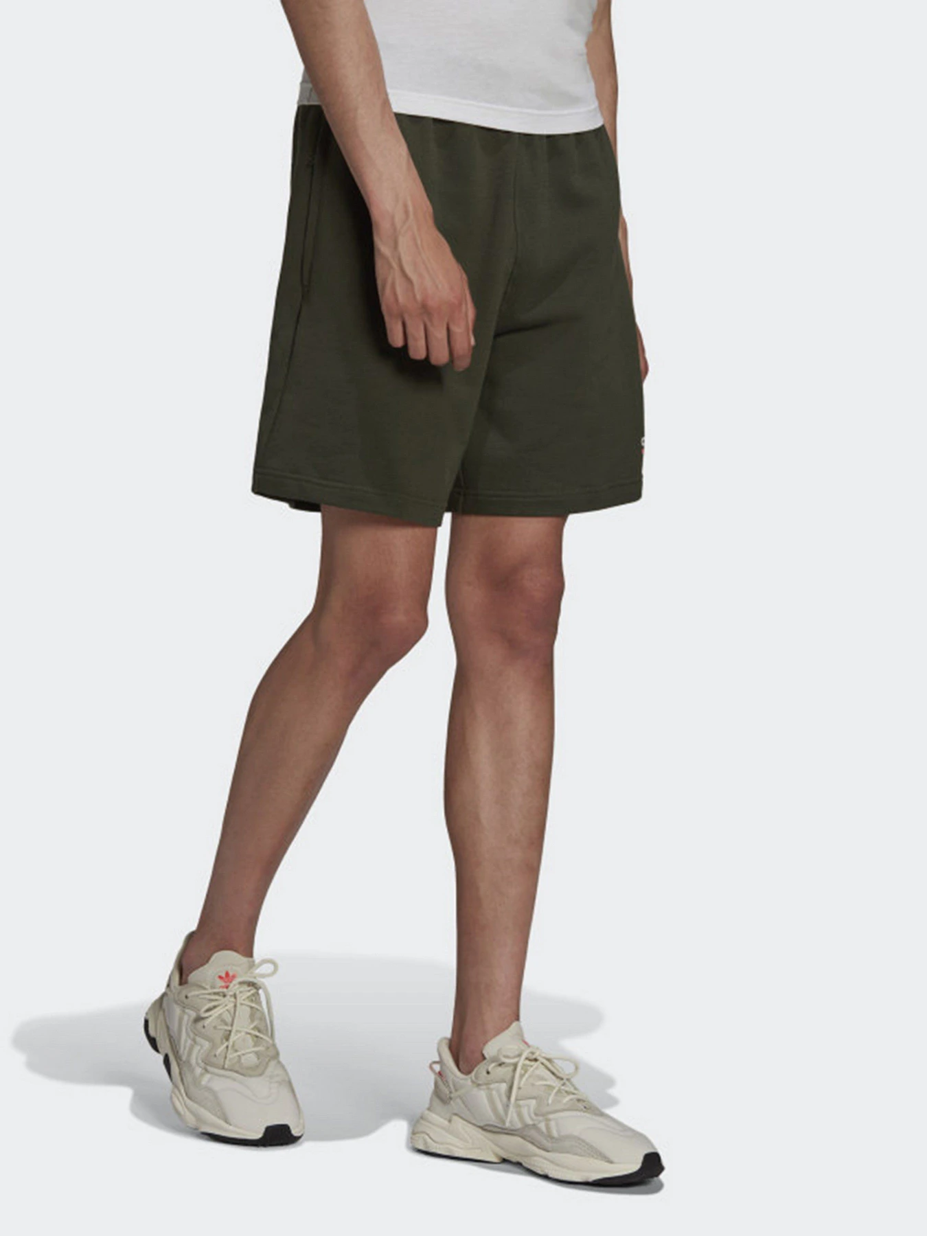 Шорты Adidas Adventure Originals модель HF4768 Шорты Adidas Adventure Originals модель HF4768 Фото