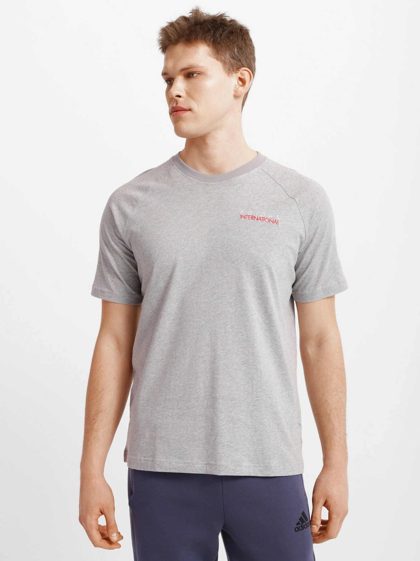 Футболки и поло Adidas Originals Sports Club модель HF4925 Футболки и поло Adidas Originals Sports Club модель HF4925 Фото