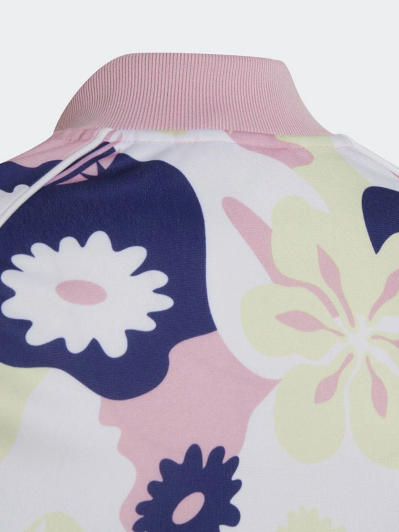 Худі та світшоти Adidas Allover Flower Print SST Originals модель HF7468 Худі та світшоти Adidas Allover Flower Print SST Originals модель HF7468 Фото