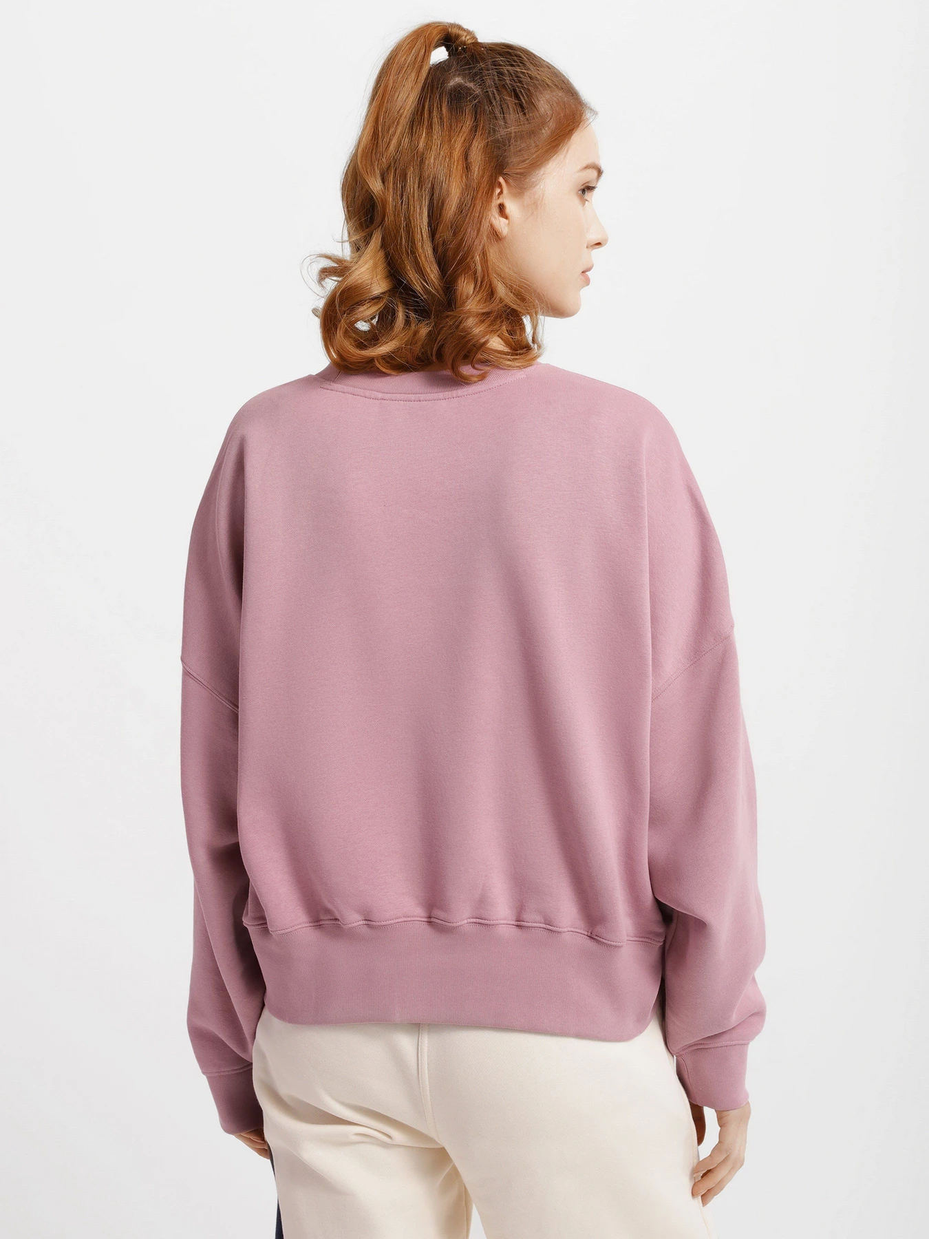 Худи и свитшоты Adidas Adicolor Essentials модель HF7480 Худи и свитшоты Adidas Adicolor Essentials модель HF7480 Фото