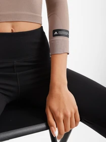 Худи и свитшоты Adidas FORMOTION TEE модель HI5424 Фото