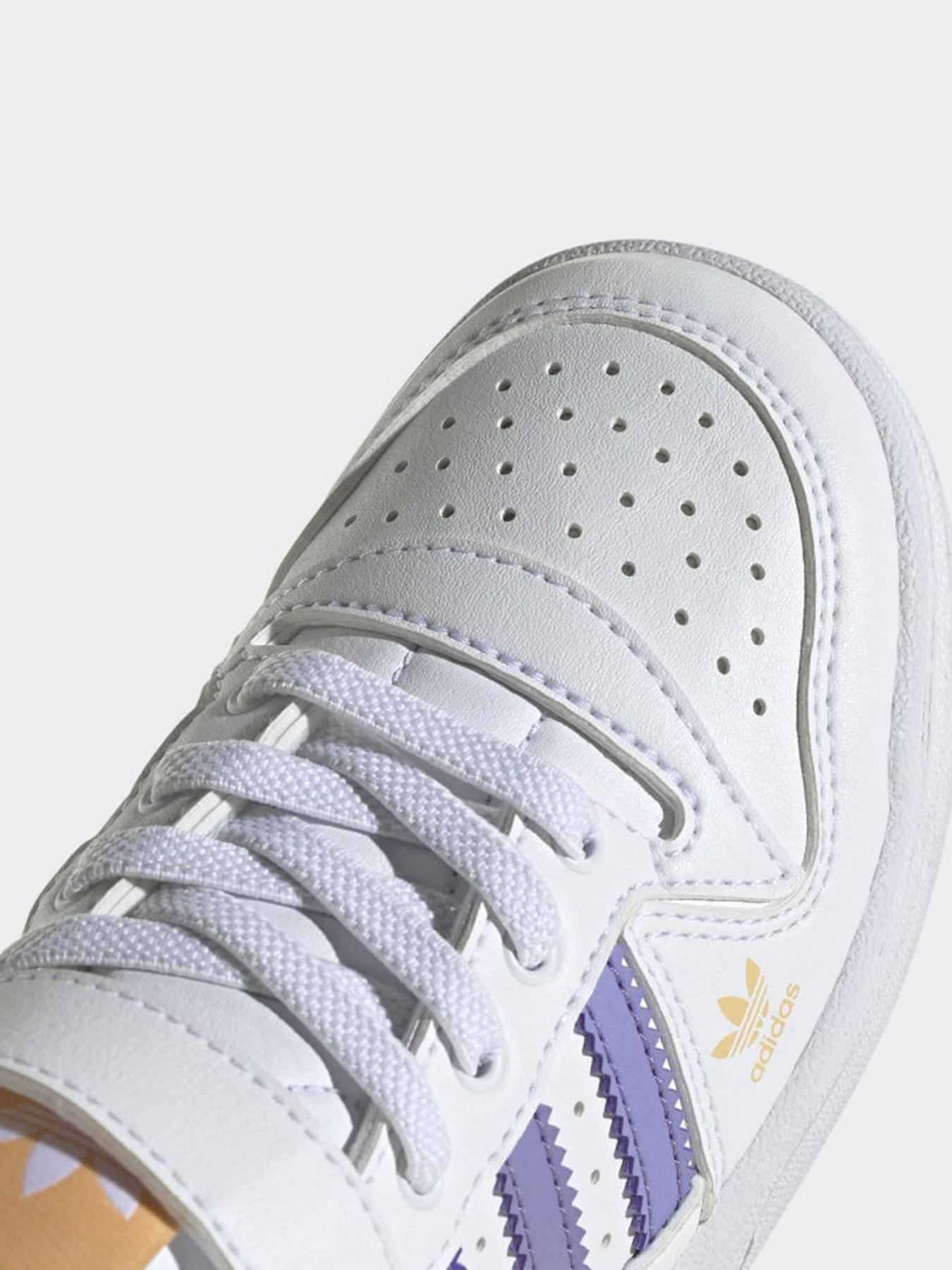 Кеди Adidas Forum Low модель GY8210 Кеди Adidas Forum Low модель GY8210 Фото