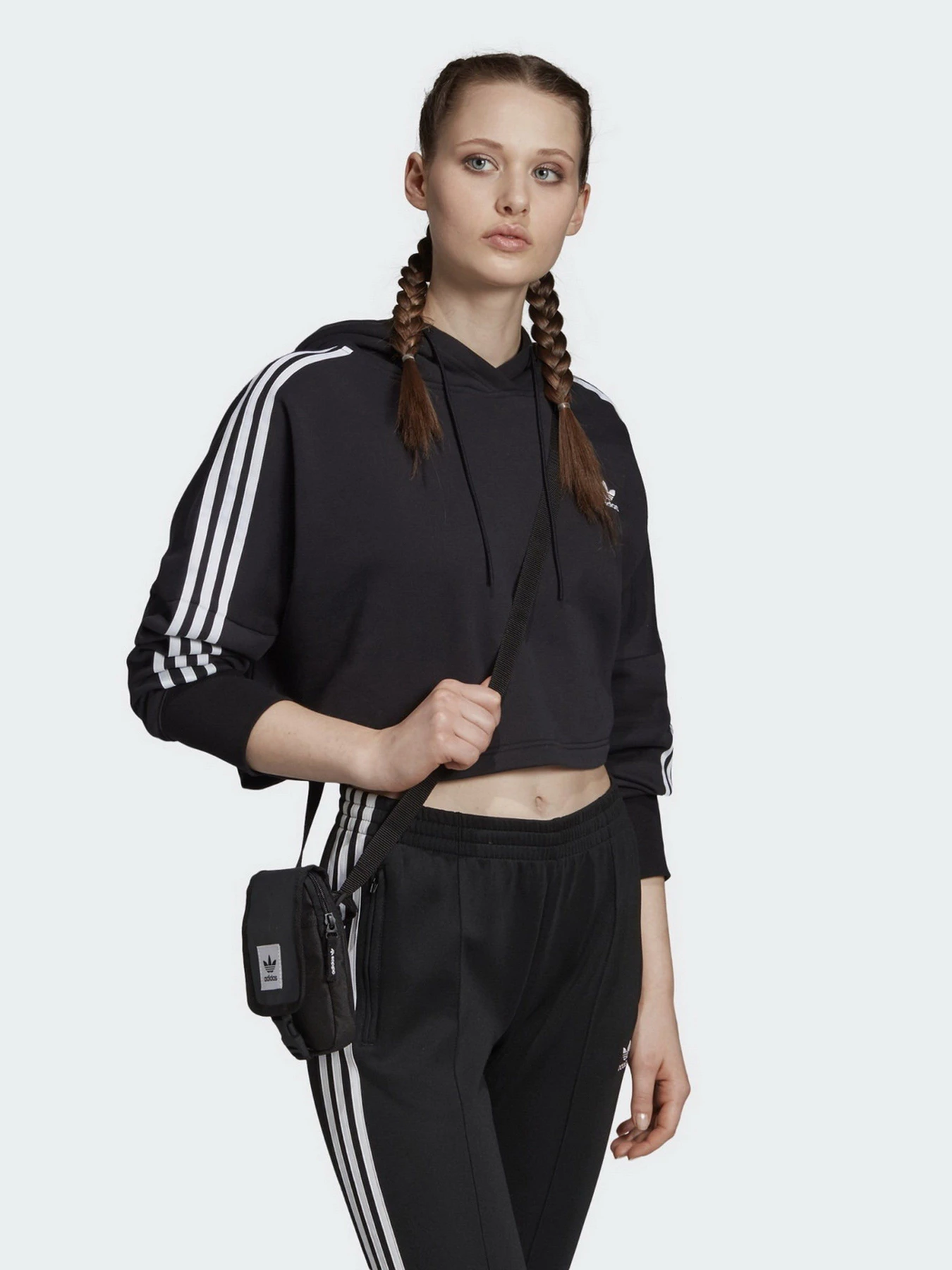 Худи и свитшоты Adidas Originals Cropped модель ED7554 Фото