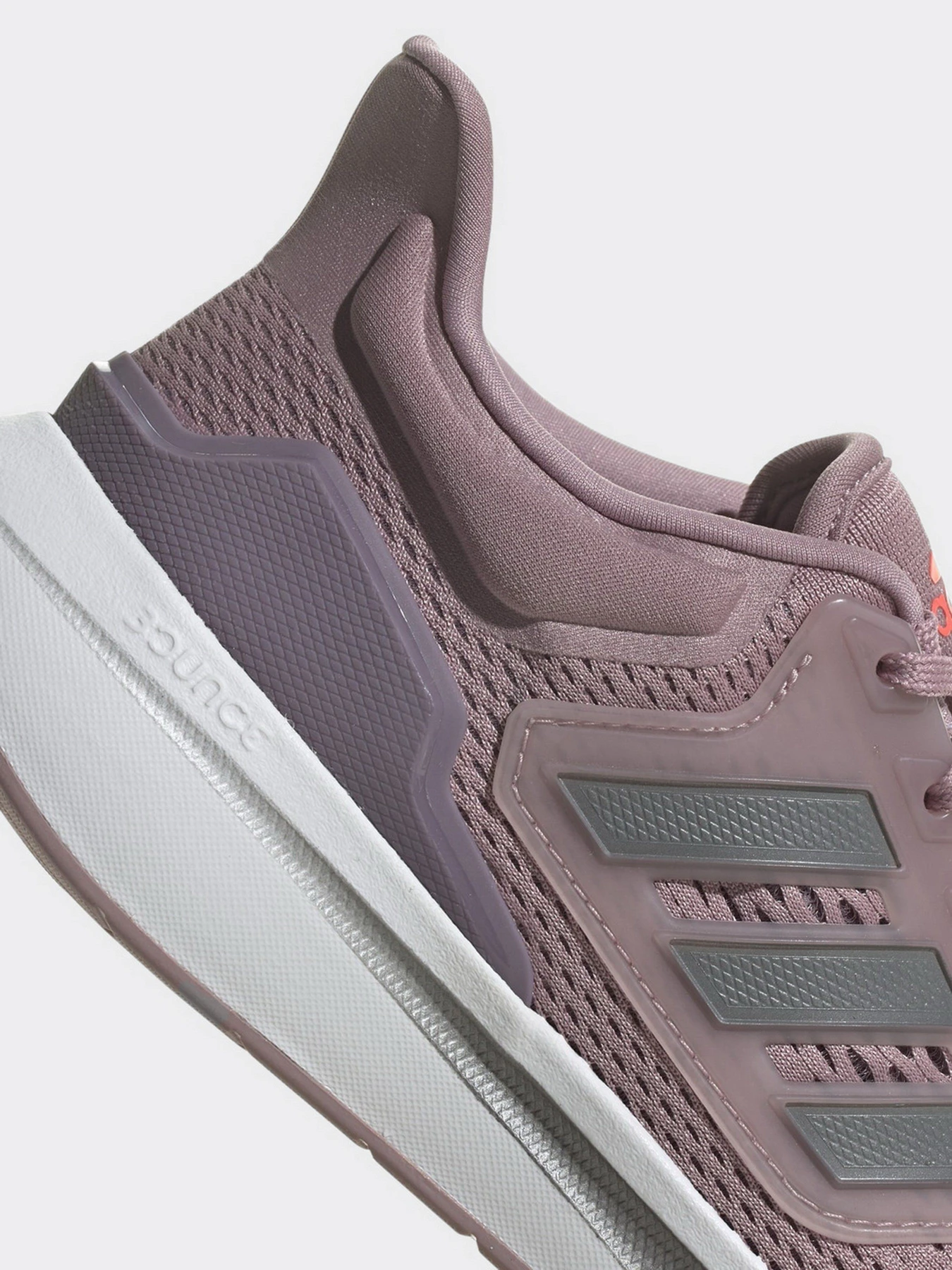 Кроссовки Adidas EQ21 модель GZ4075 Кроссовки Adidas EQ21 модель GZ4075 Фото