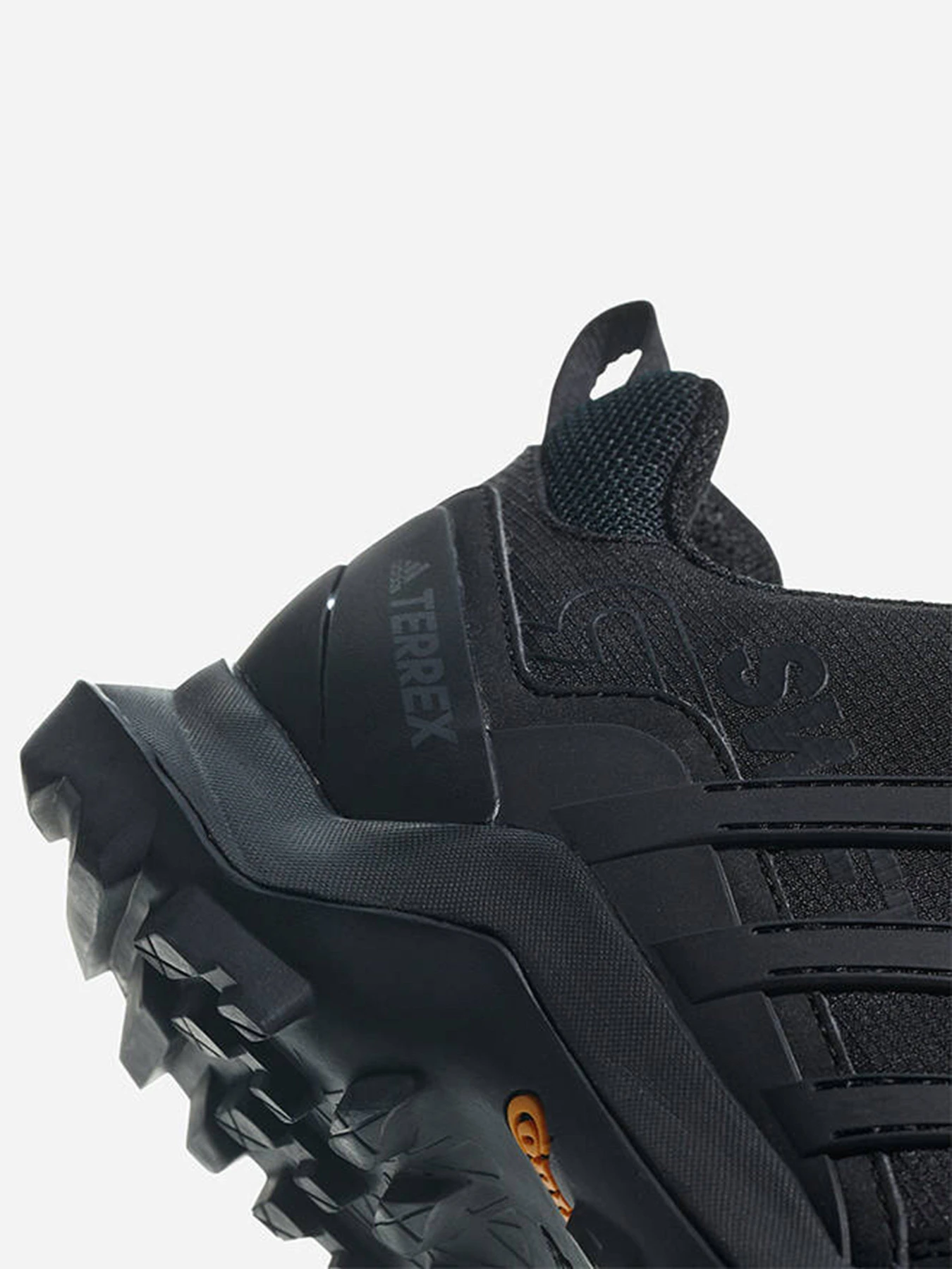 Кроссовки Adidas Swift R2 модель CM7486 Кроссовки Adidas Swift R2 модель CM7486 Фото