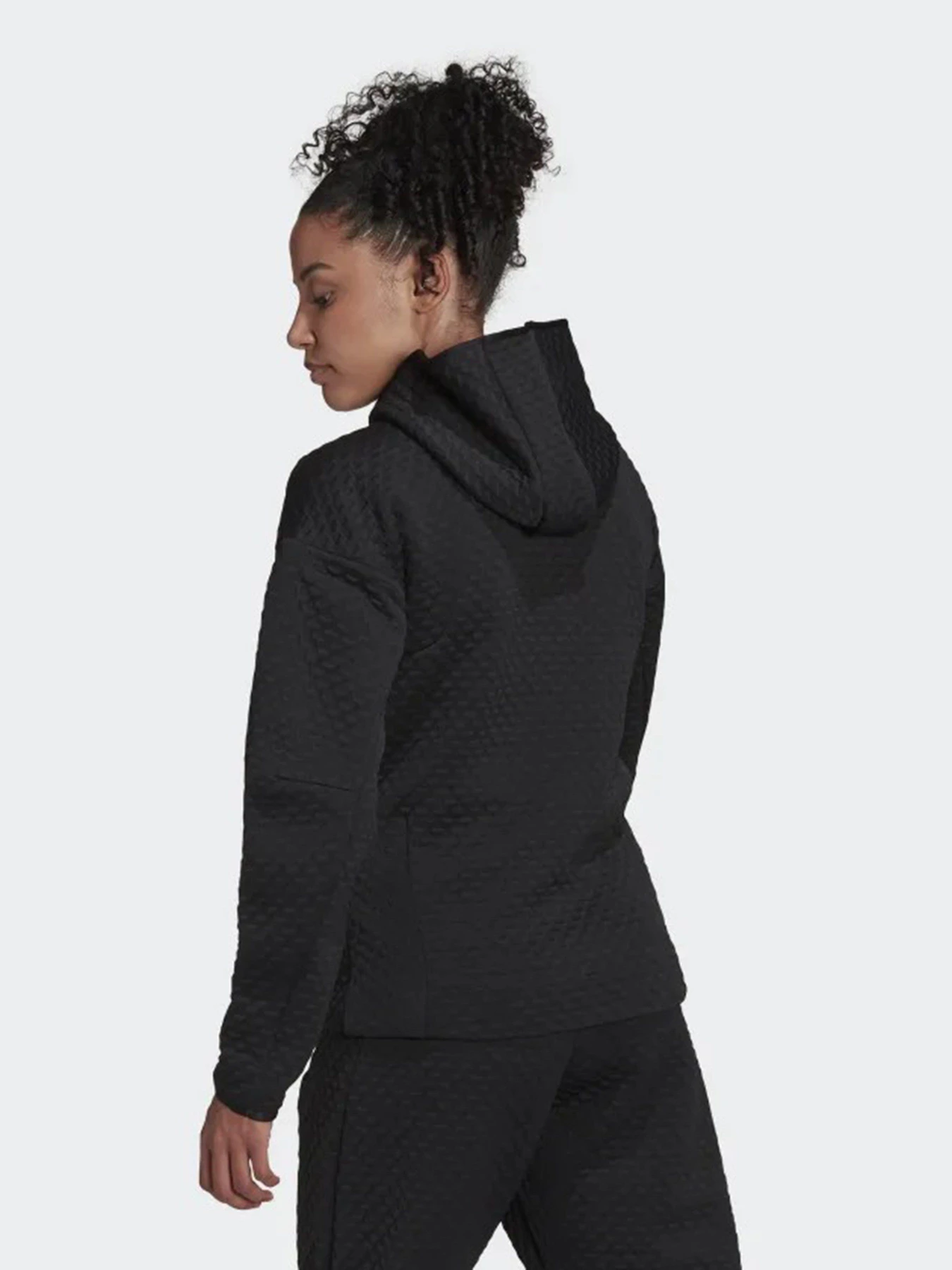 Худи и свитшоты Adidas ZNE модель GT3719 Худи и свитшоты Adidas ZNE модель GT3719 Фото