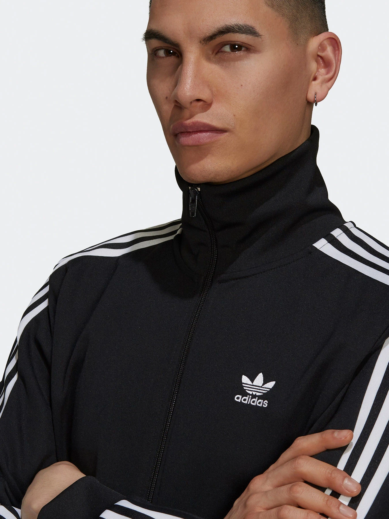 Худи и свитшоты Adidas Adicolor Classics модель H09112 Фото