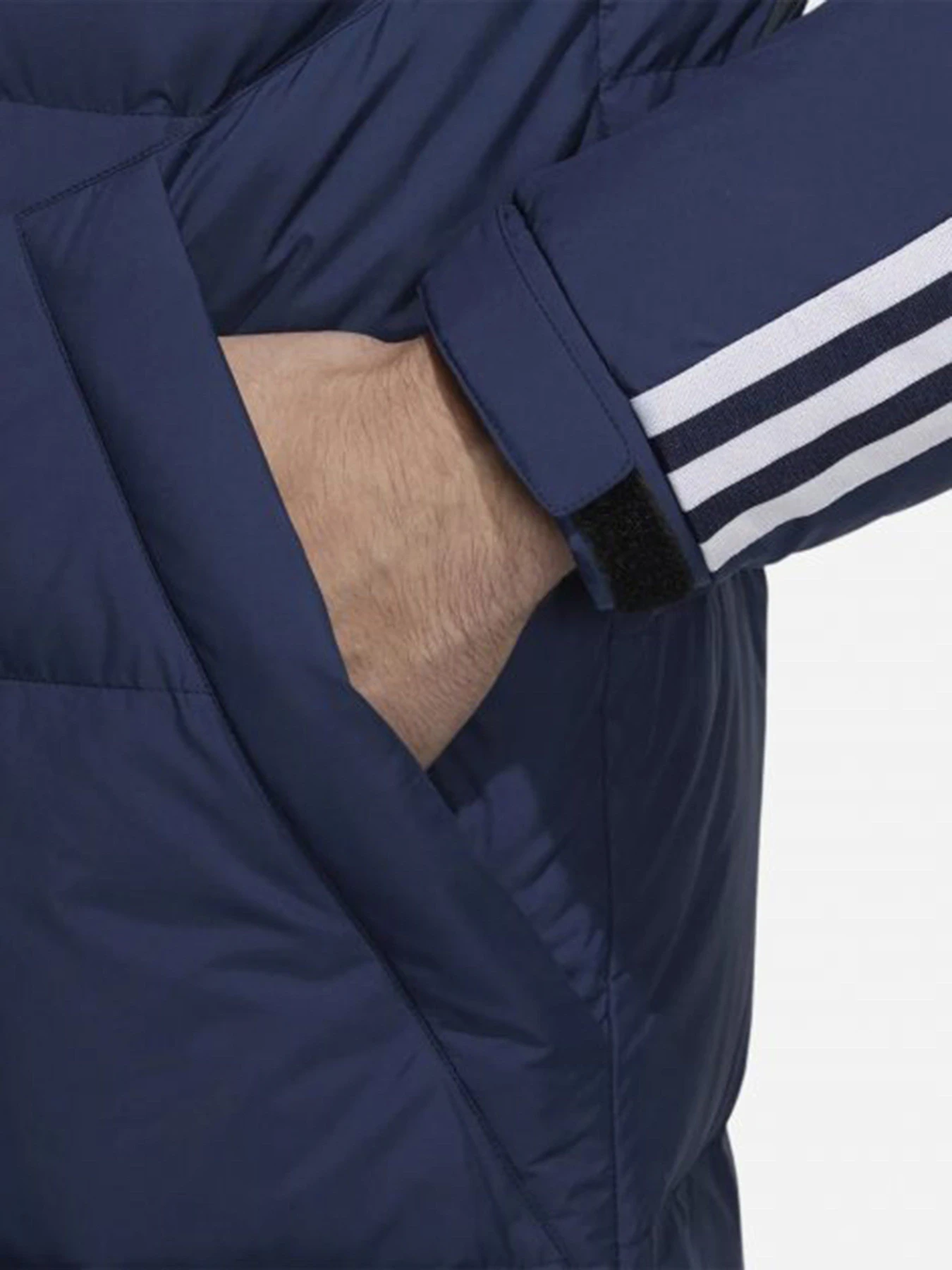 Куртки и дубленки Adidas 3-Stripes модель H20763 Фото
