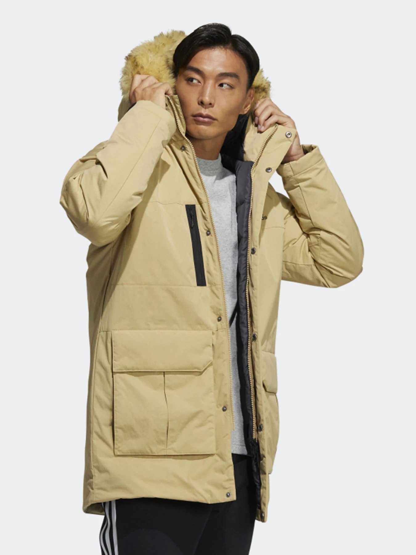 Куртки та дублянки Adidas Down модель H20766 Фото