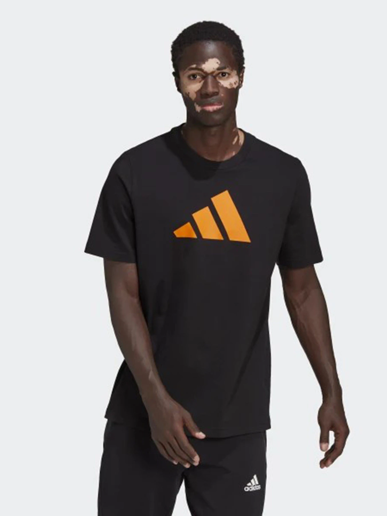 Футболки і поло Adidas Future Icons модель HF4757 Футболки і поло Adidas Future Icons модель HF4757 Фото