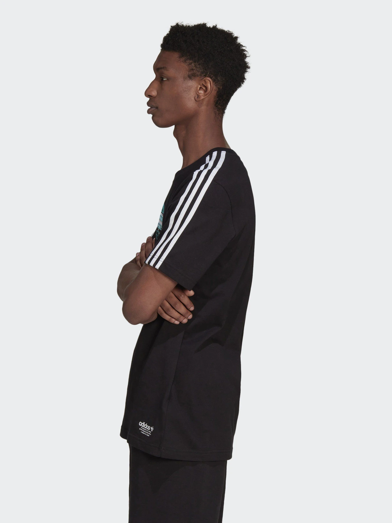 Футболки и поло Adidas Graphics United модель HF4906 Футболки и поло Adidas Graphics United модель HF4906 Фото