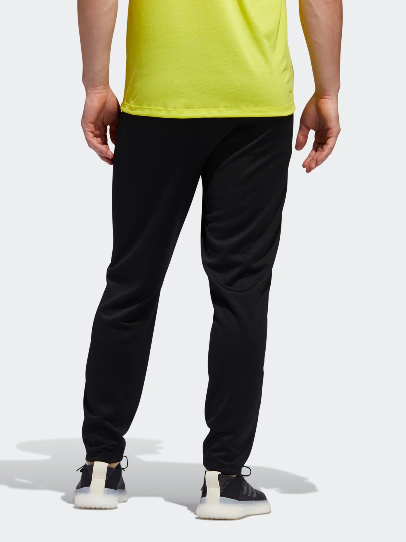 Брюки Adidas City Base Performance модель FJ5135 Брюки Adidas City Base Performance модель FJ5135 Фото