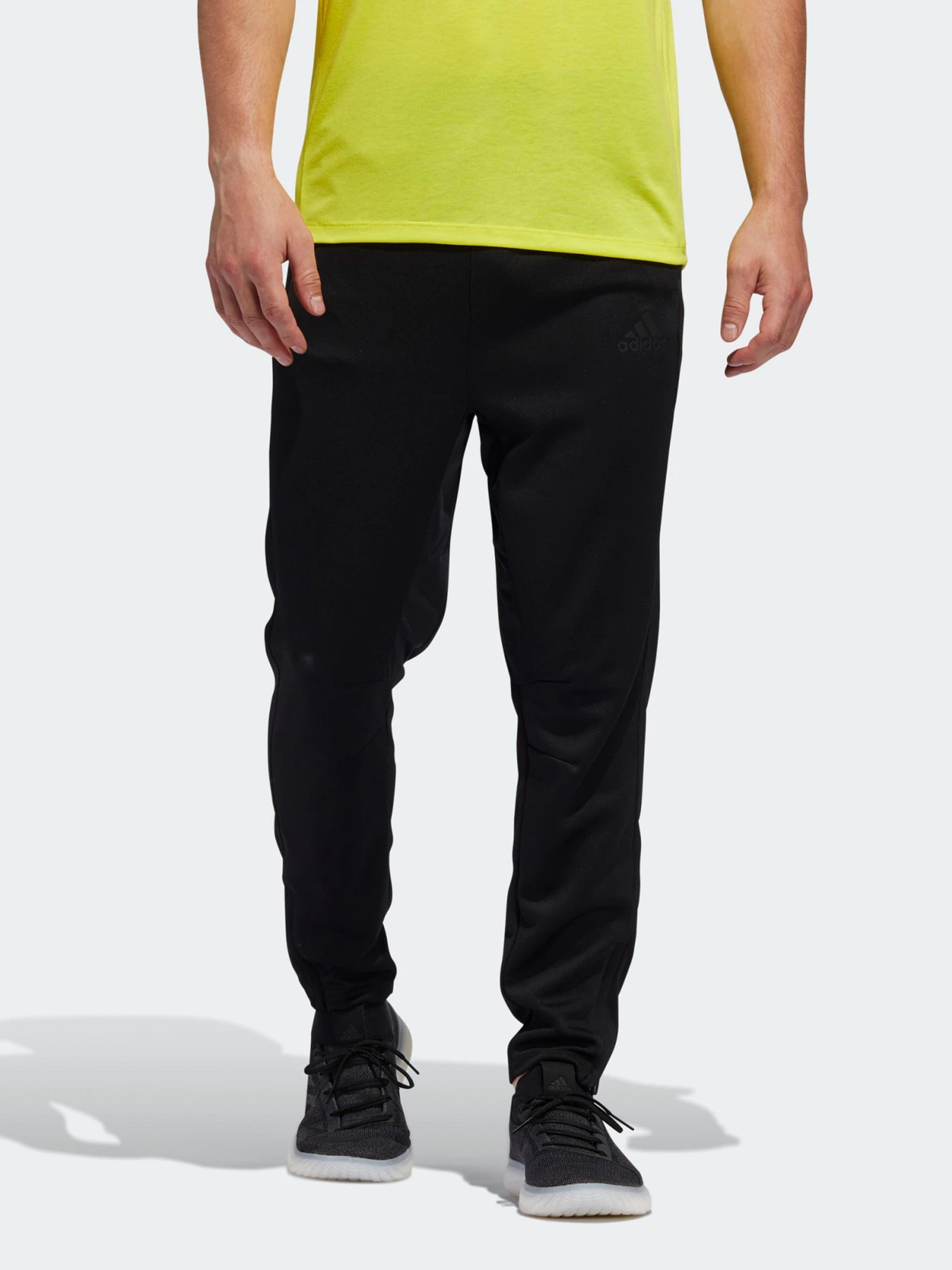 Брюки Adidas City Base Performance модель FJ5135 Брюки Adidas City Base Performance модель FJ5135 Фото