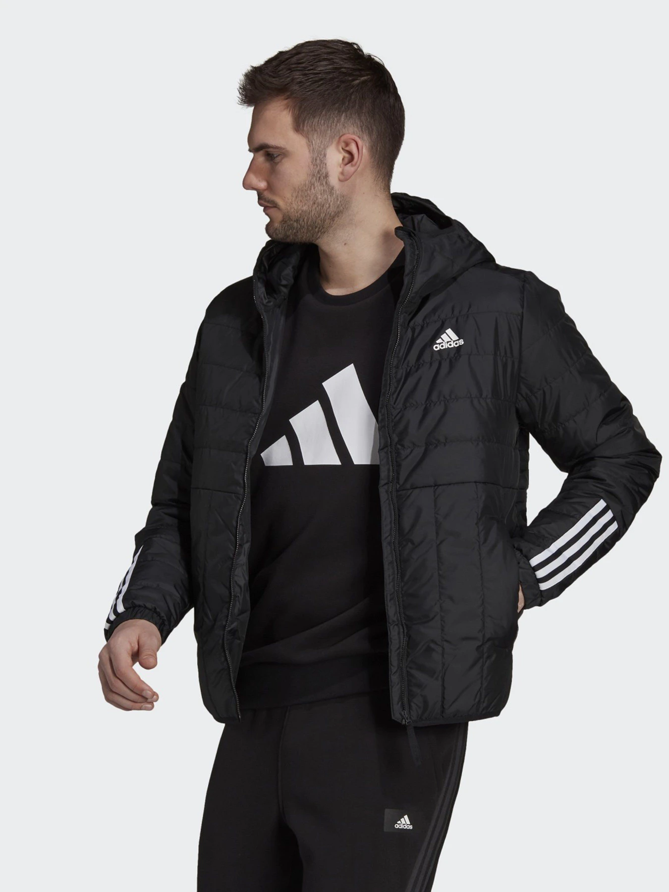 Куртки и дубленки Adidas ITAVIC 3-STRIPES модель GT1681 Куртки и дубленки Adidas ITAVIC 3-STRIPES модель GT1681 Фото