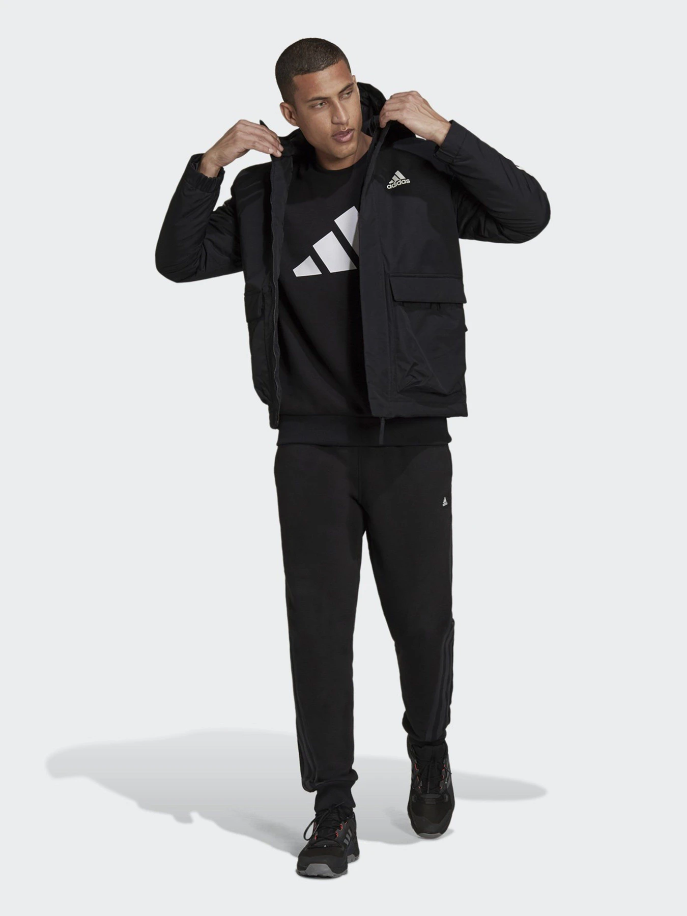 Куртки и дубленки Adidas UTILITAS 3-STRIPES модель GT1688 Фото