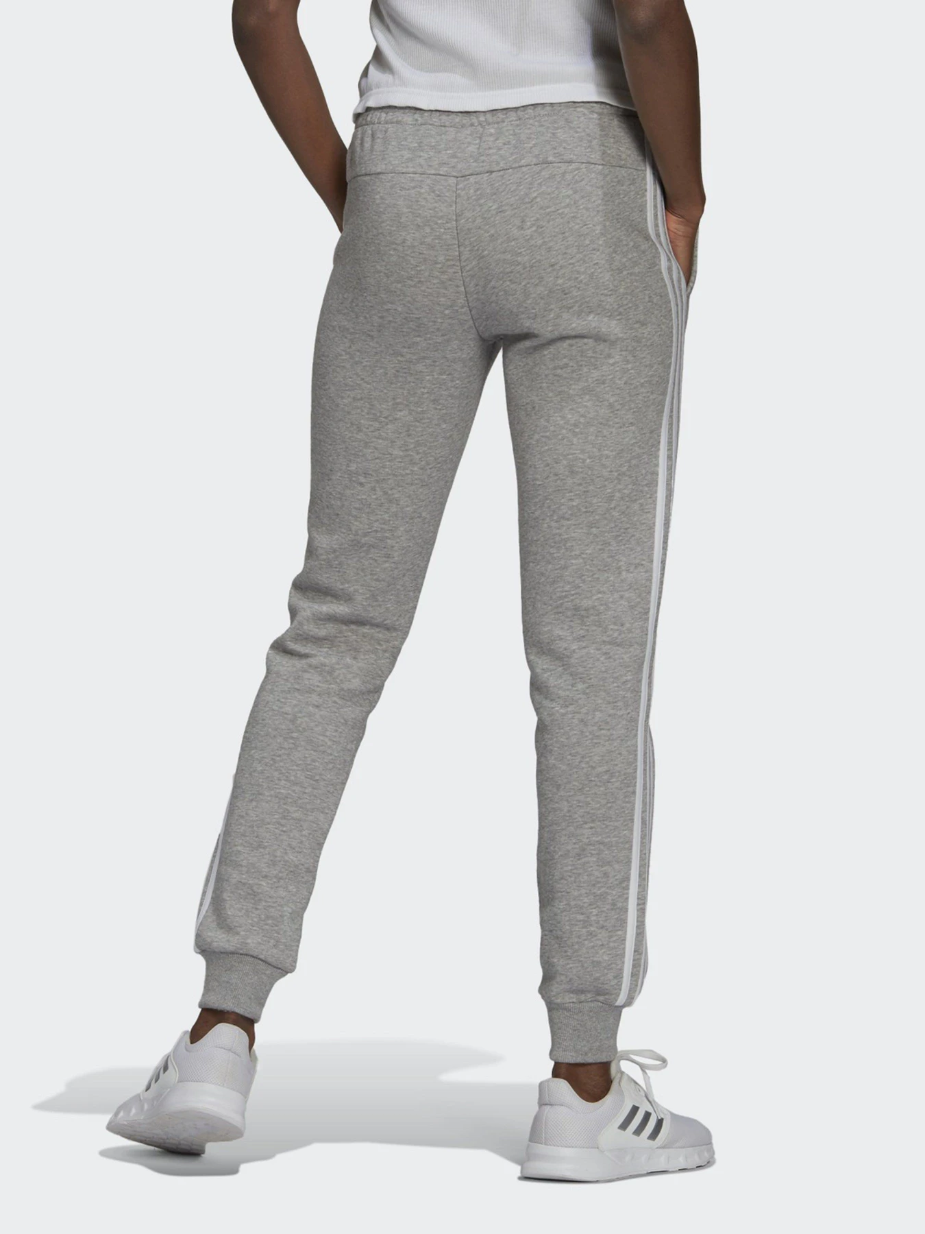 Брюки Adidas Essentials 3-Stripes модель GV6020 Фото