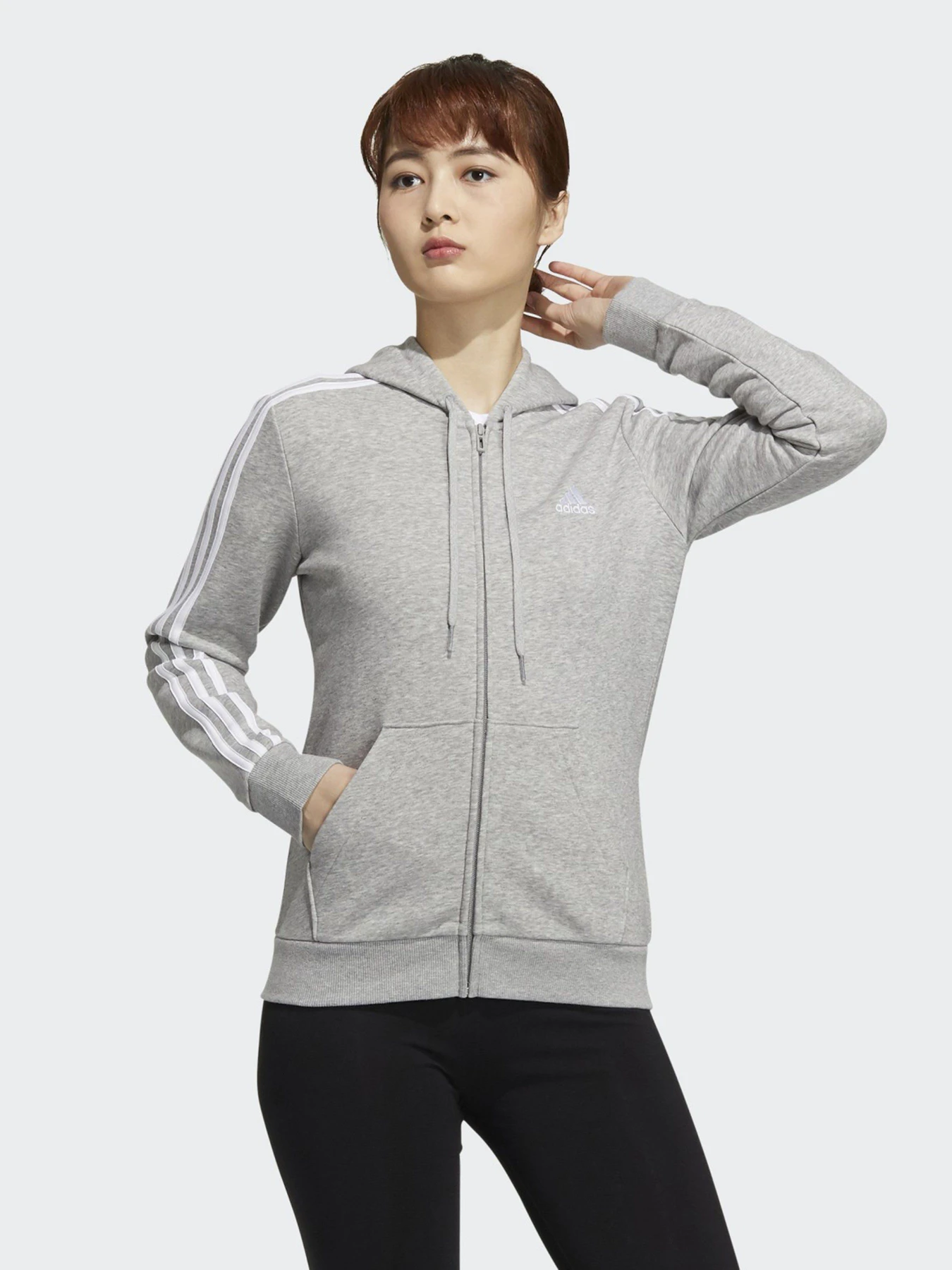 Худи и свитшоты Adidas Essentials 3-Stripes модель GV6021 Худи и свитшоты Adidas Essentials 3-Stripes модель GV6021 Фото