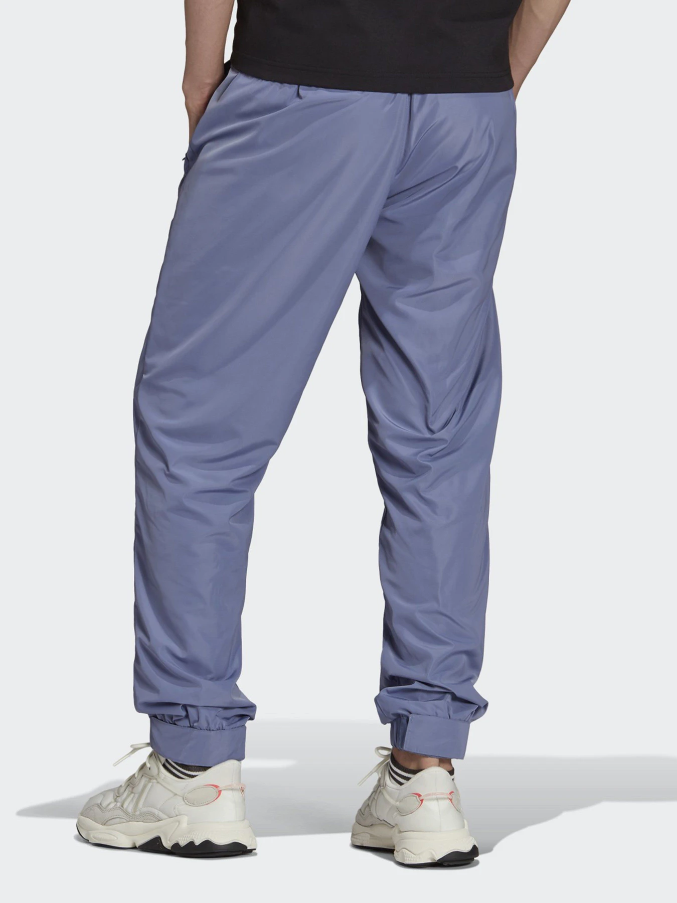 Брюки Adidas Adicolor модель H11362 Брюки Adidas Adicolor модель H11362 Фото