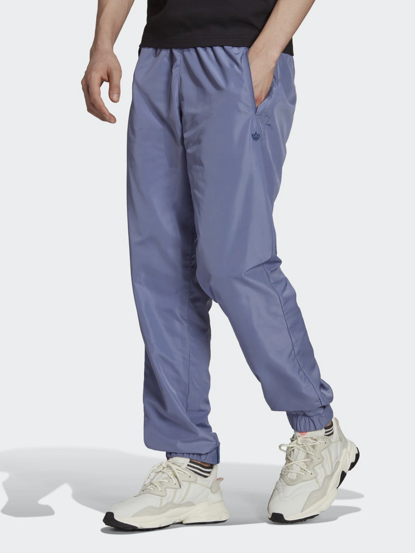 Брюки Adidas Adicolor модель H11362 Брюки Adidas Adicolor модель H11362 Фото