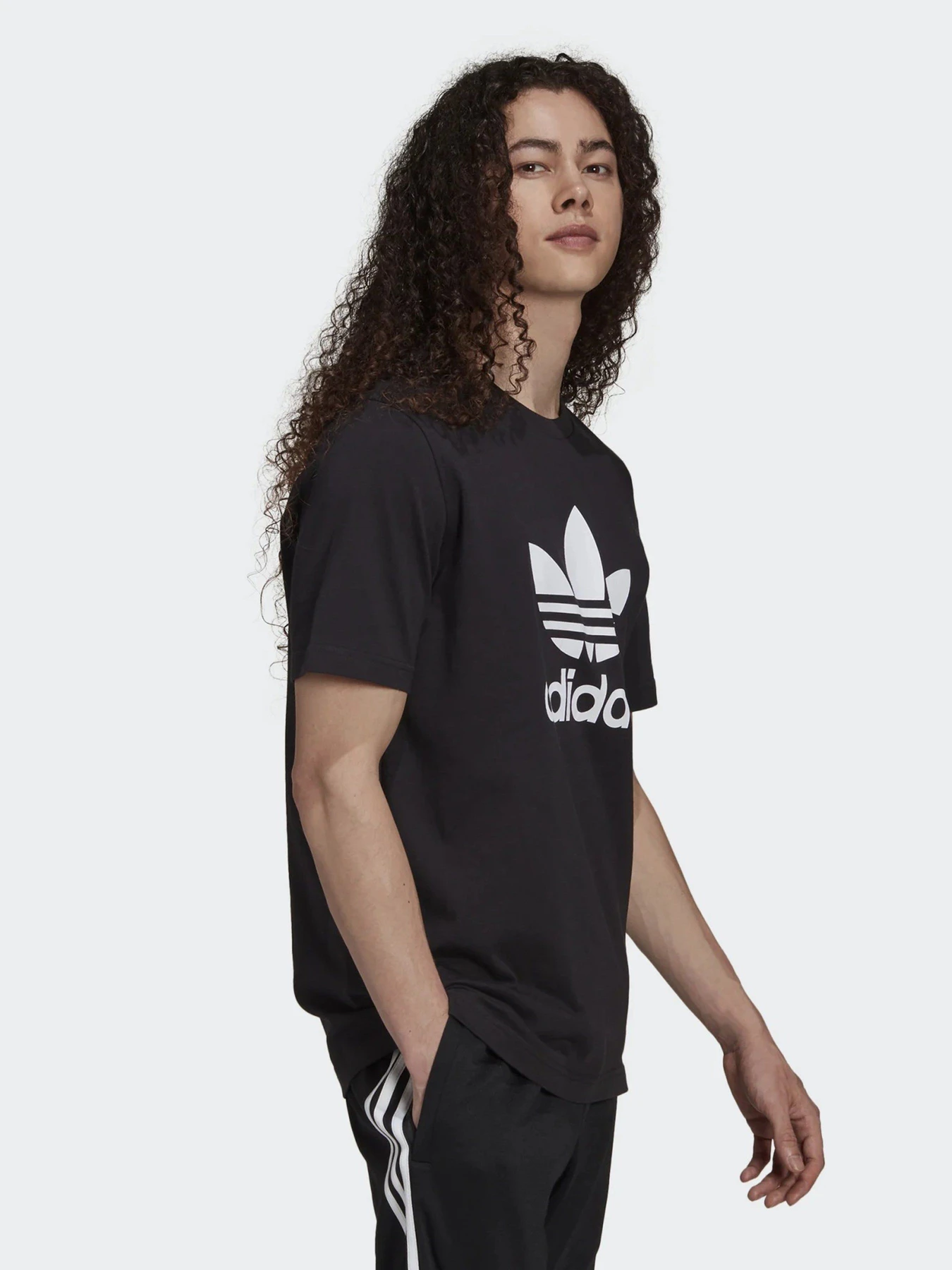 Футболки і поло Adidas Adicolor Classics Trefoil модель H06642 Футболки і поло Adidas Adicolor Classics Trefoil модель H06642 Фото