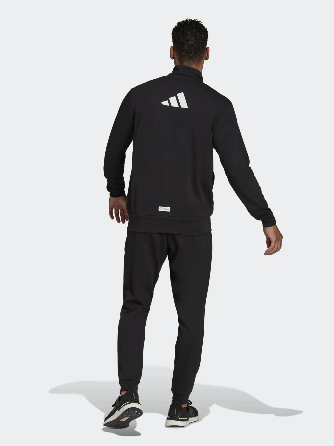 Костюмы Adidas Logo Graphic модель HE2228 Костюмы Adidas Logo Graphic модель HE2228 Фото