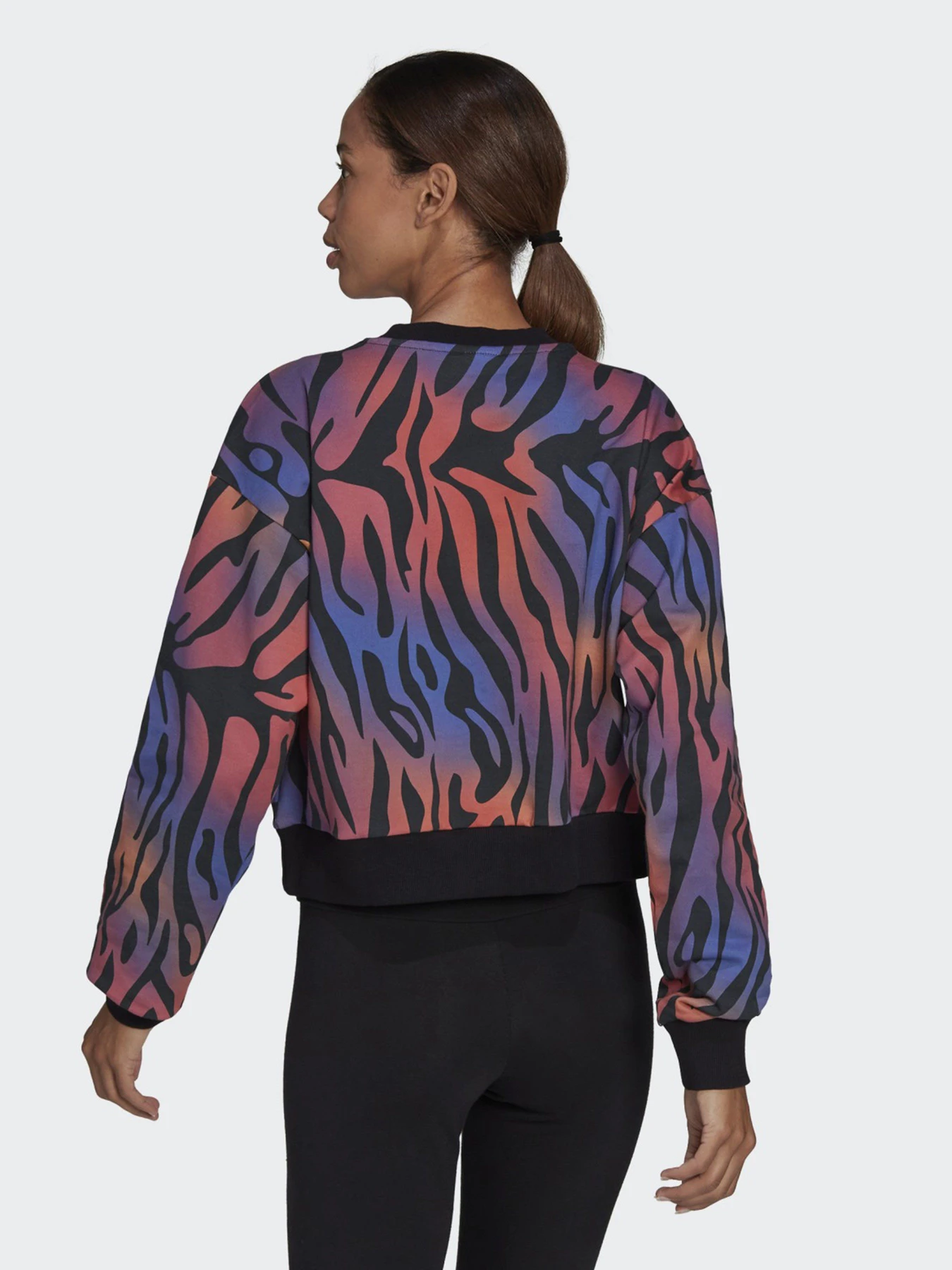 Худи и свитшоты Adidas TIGER Sportswear модель HF4631 Худи и свитшоты Adidas TIGER Sportswear модель HF4631 Фото