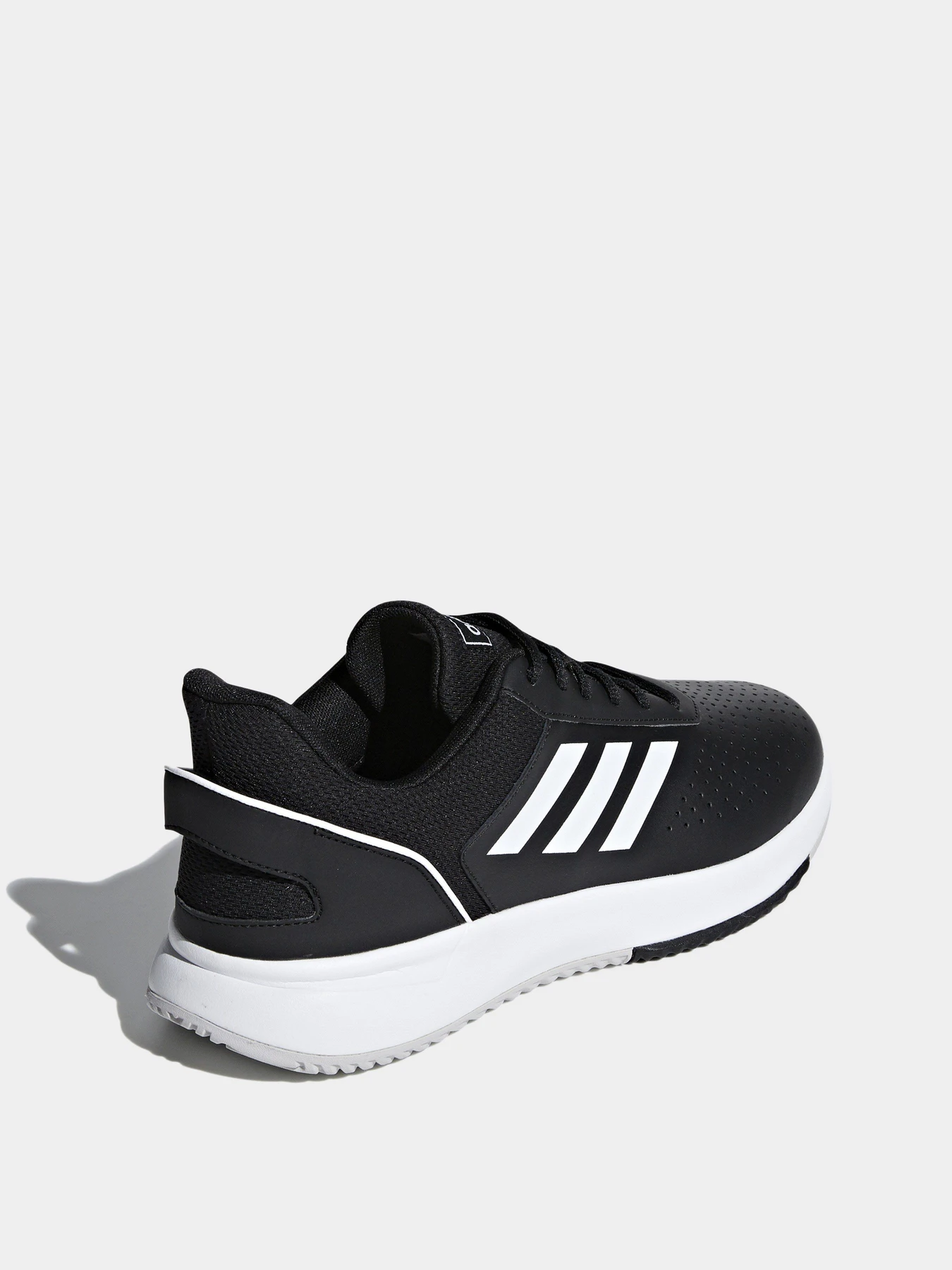 Кросівки Adidas COURTSMASH модель F36717 Кросівки Adidas COURTSMASH модель F36717 Фото