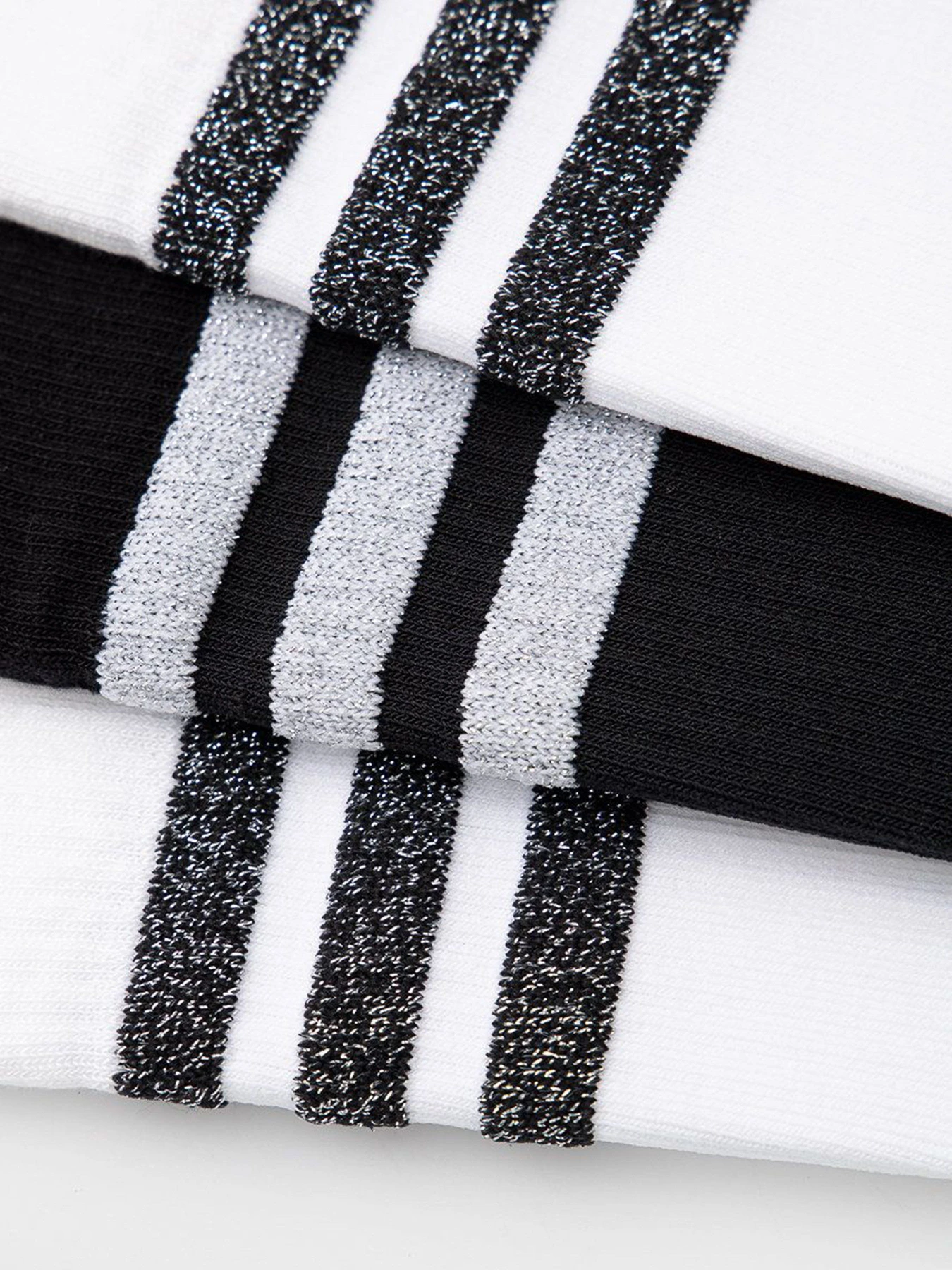 Шкарпетки та гольфи Adidas GLAM 3-STRIPES модель GP3543 Фото