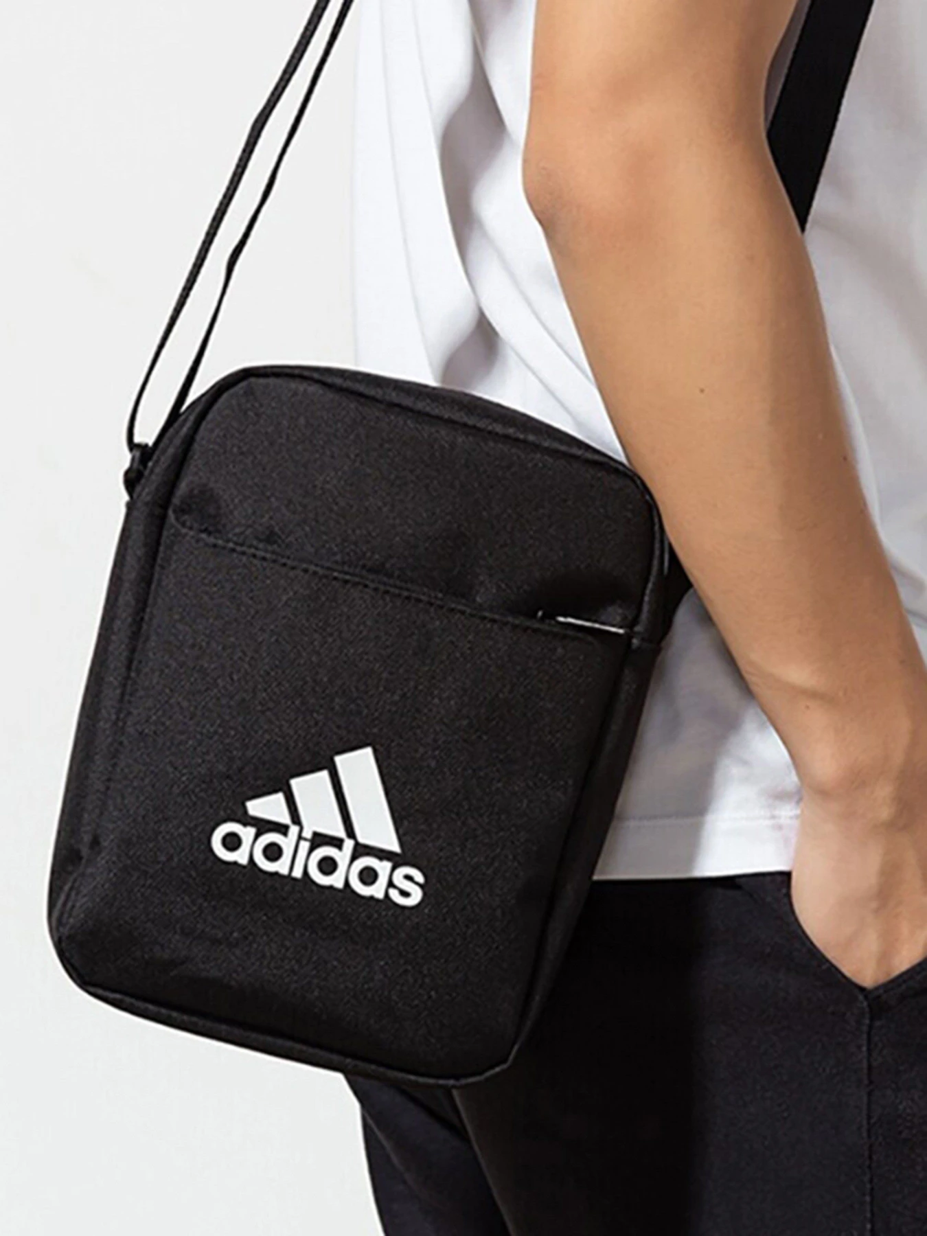 Сумки Adidas Performance модель ED6877 Сумки Adidas Performance модель ED6877 Фото