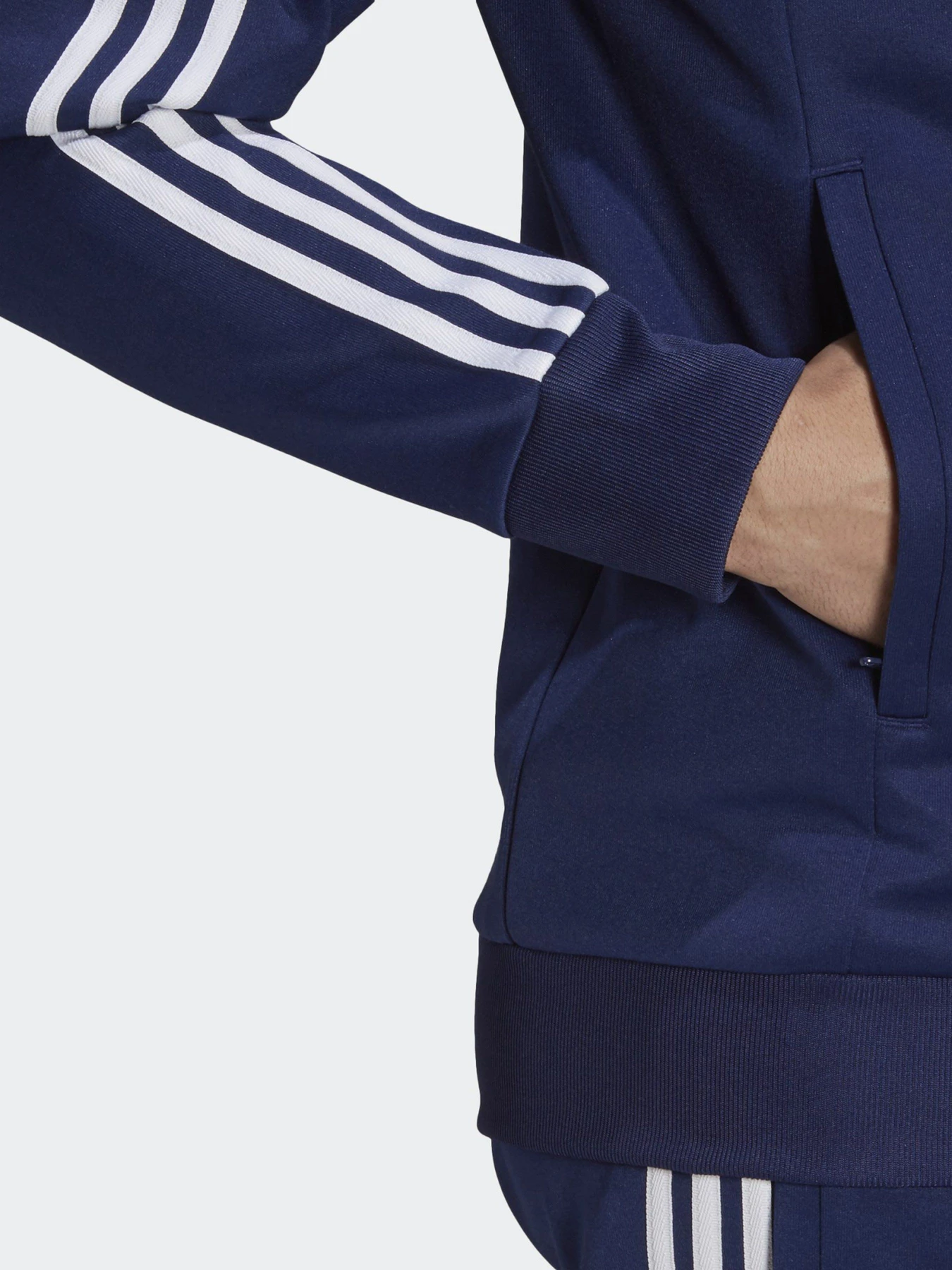 Худи и свитшоты Adidas Adicolor Classics Primeblue Sst модель H06710 Худи и свитшоты Adidas Adicolor Classics Primeblue Sst модель H06710 Фото