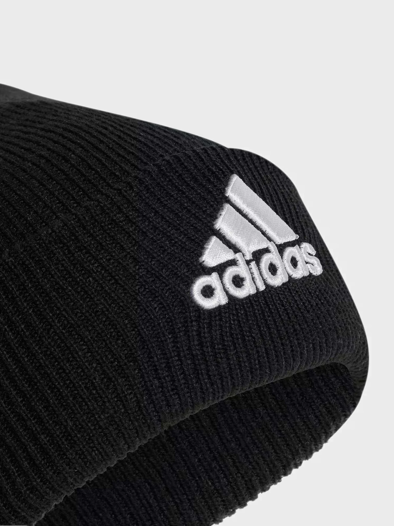 Шапки и кепки Adidas CLSC BEANIE модель GE1248 Шапки и кепки Adidas CLSC BEANIE модель GE1248 Фото