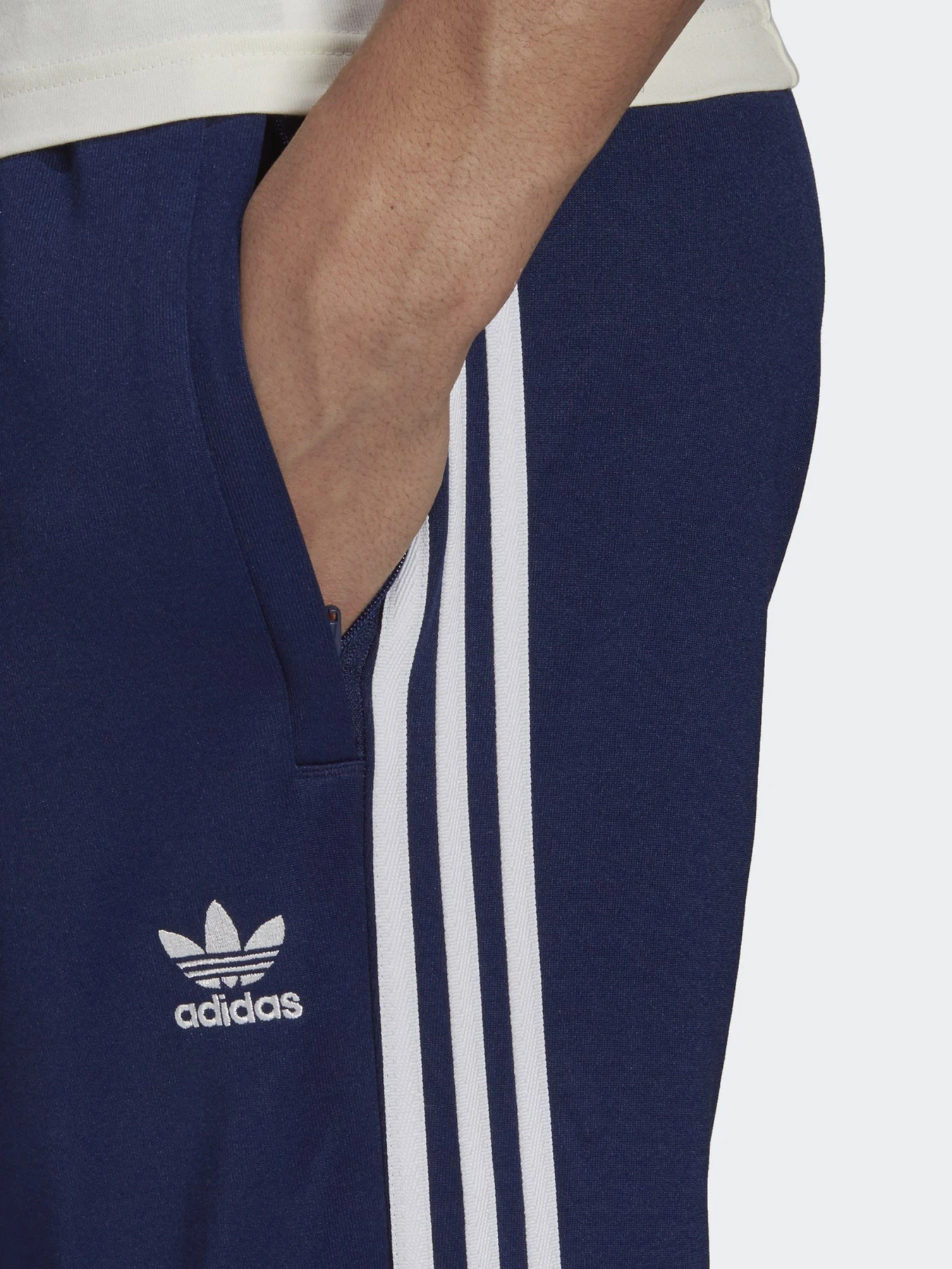 Брюки Adidas Adicolor Classics Primeblue Sst модель H06714 Фото