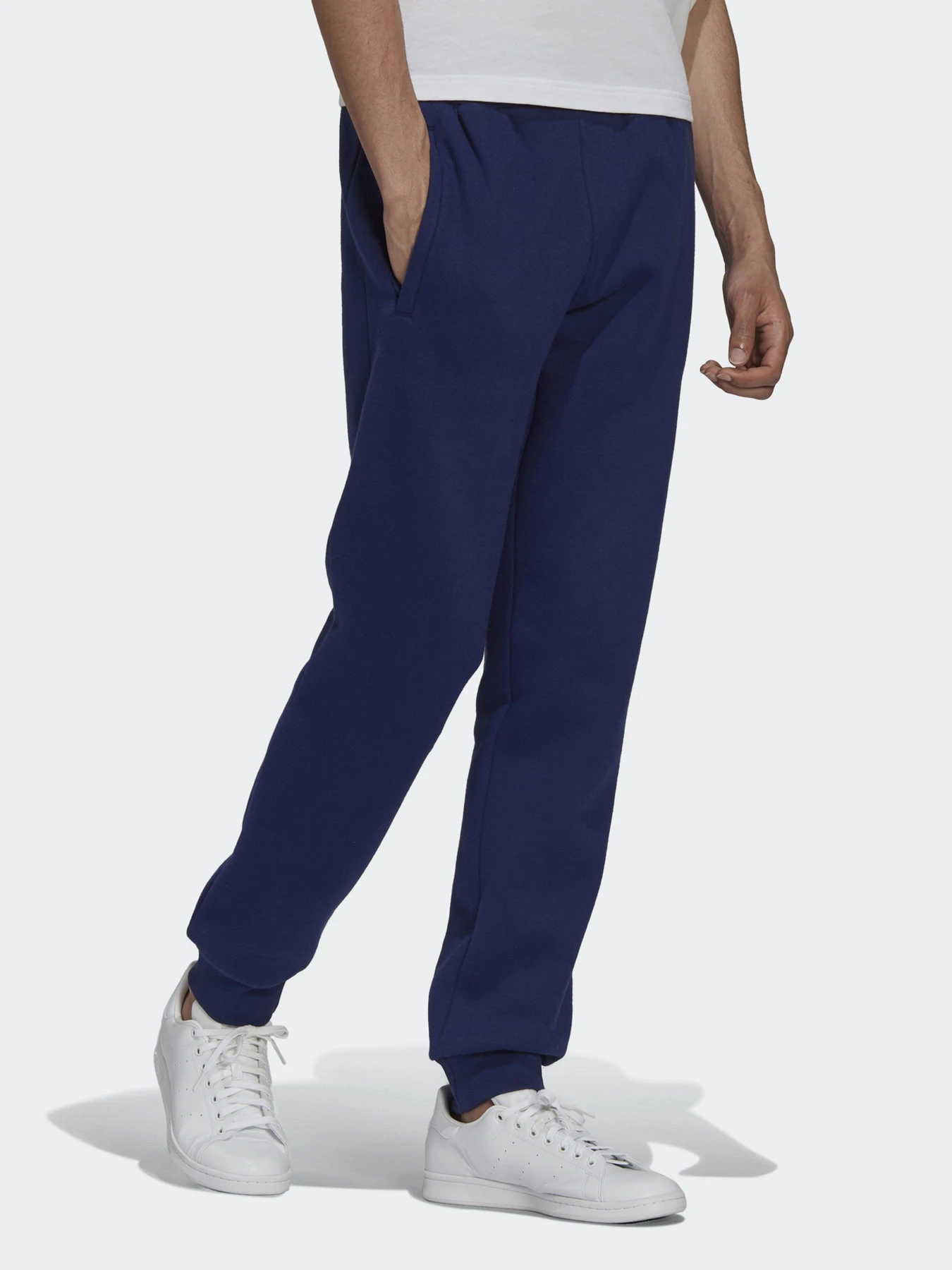 Брюки Adidas Adicolor Essentials модель H34658 Брюки Adidas Adicolor Essentials модель H34658 Фото