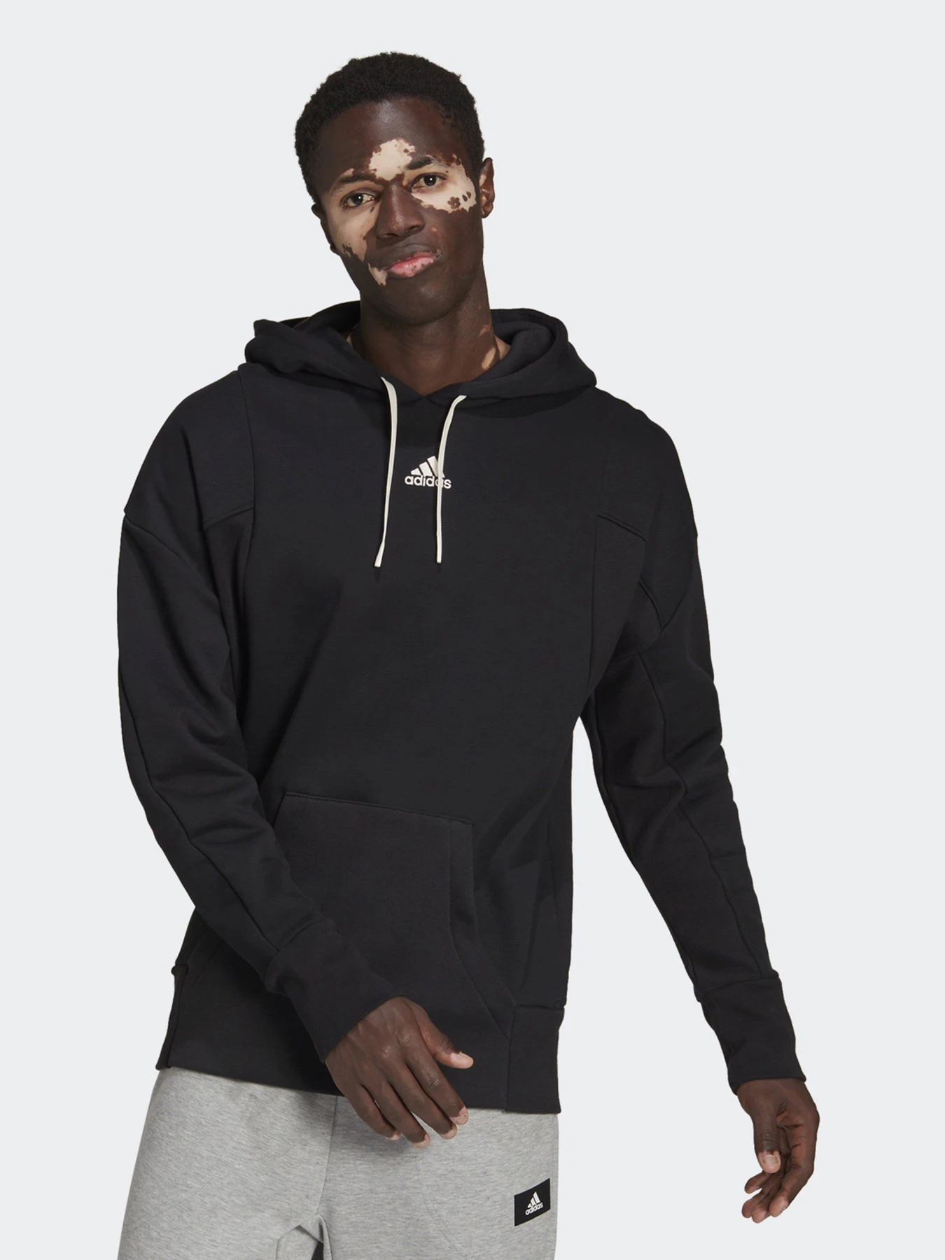 Худи и свитшоты Adidas Studio Lounge модель HC3479 Фото