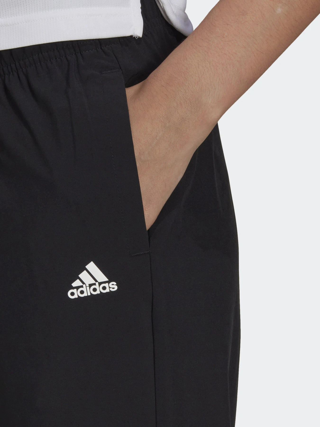 Брюки Adidas Made4training модель HD6823 Брюки Adidas Made4training модель HD6823 Фото