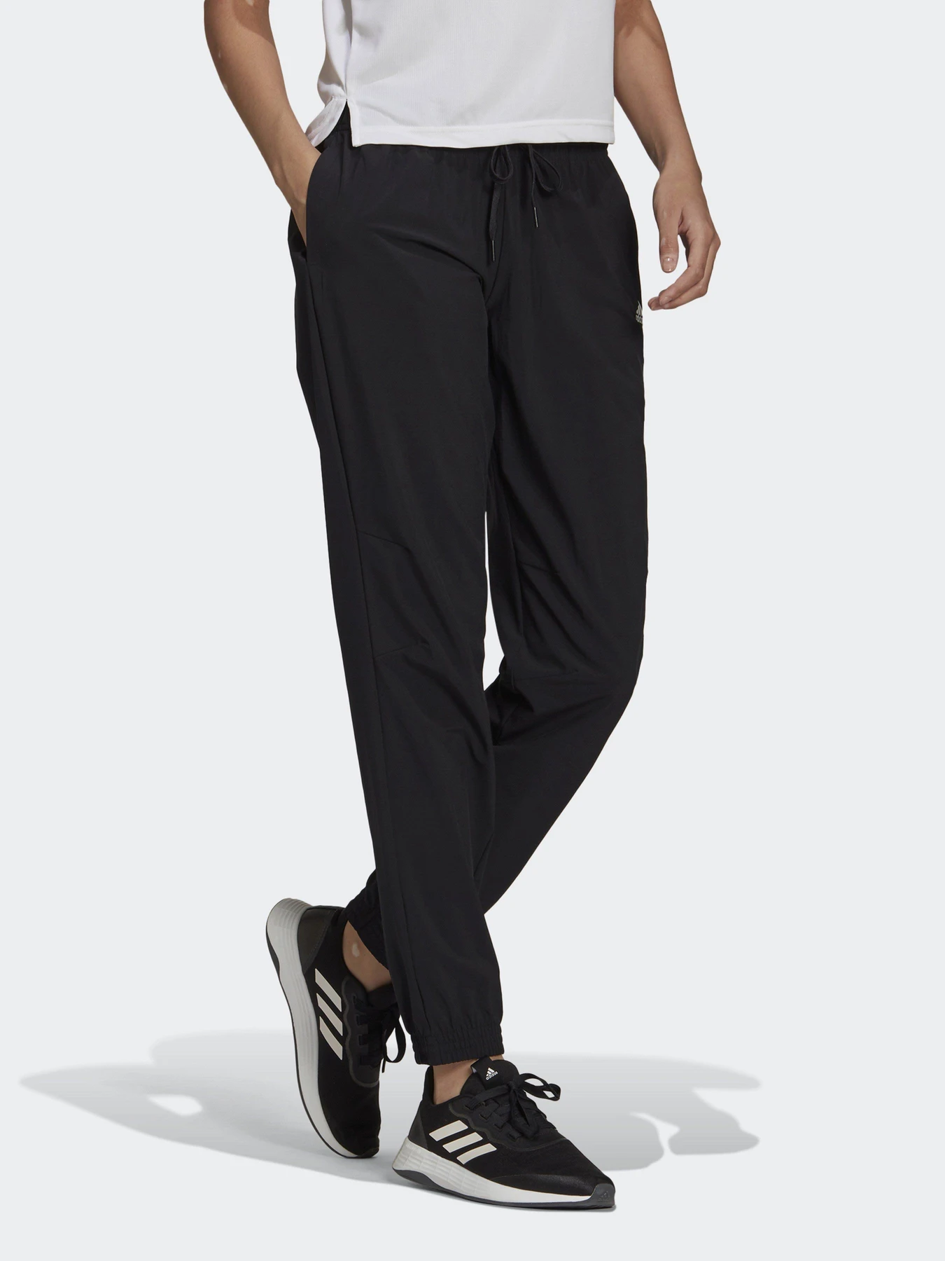 Брюки Adidas Made4training модель HD6823 Брюки Adidas Made4training модель HD6823 Фото