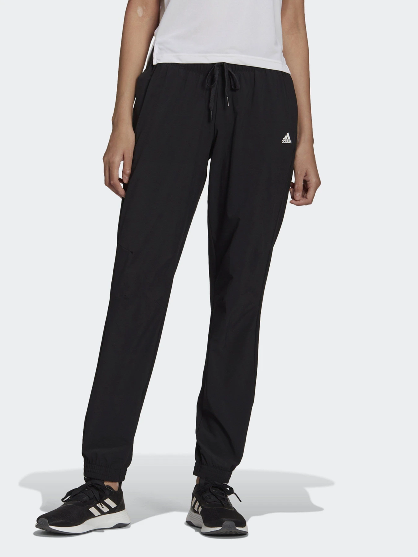 Брюки Adidas Made4training модель HD6823 Брюки Adidas Made4training модель HD6823 Фото