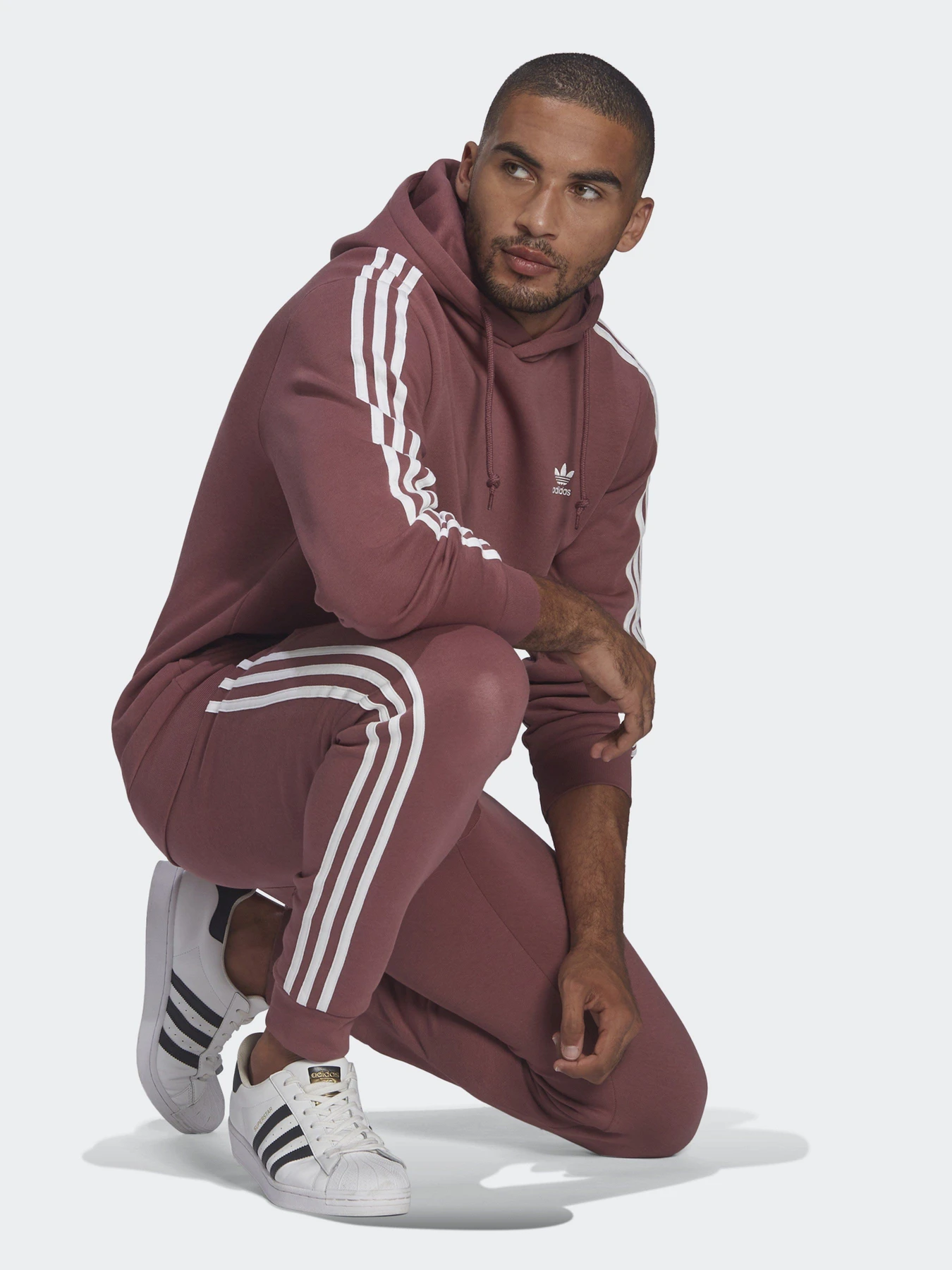 Худи и свитшоты Adidas Classics 3-Stripes модель HE9478 Худи и свитшоты Adidas Classics 3-Stripes модель HE9478 Фото