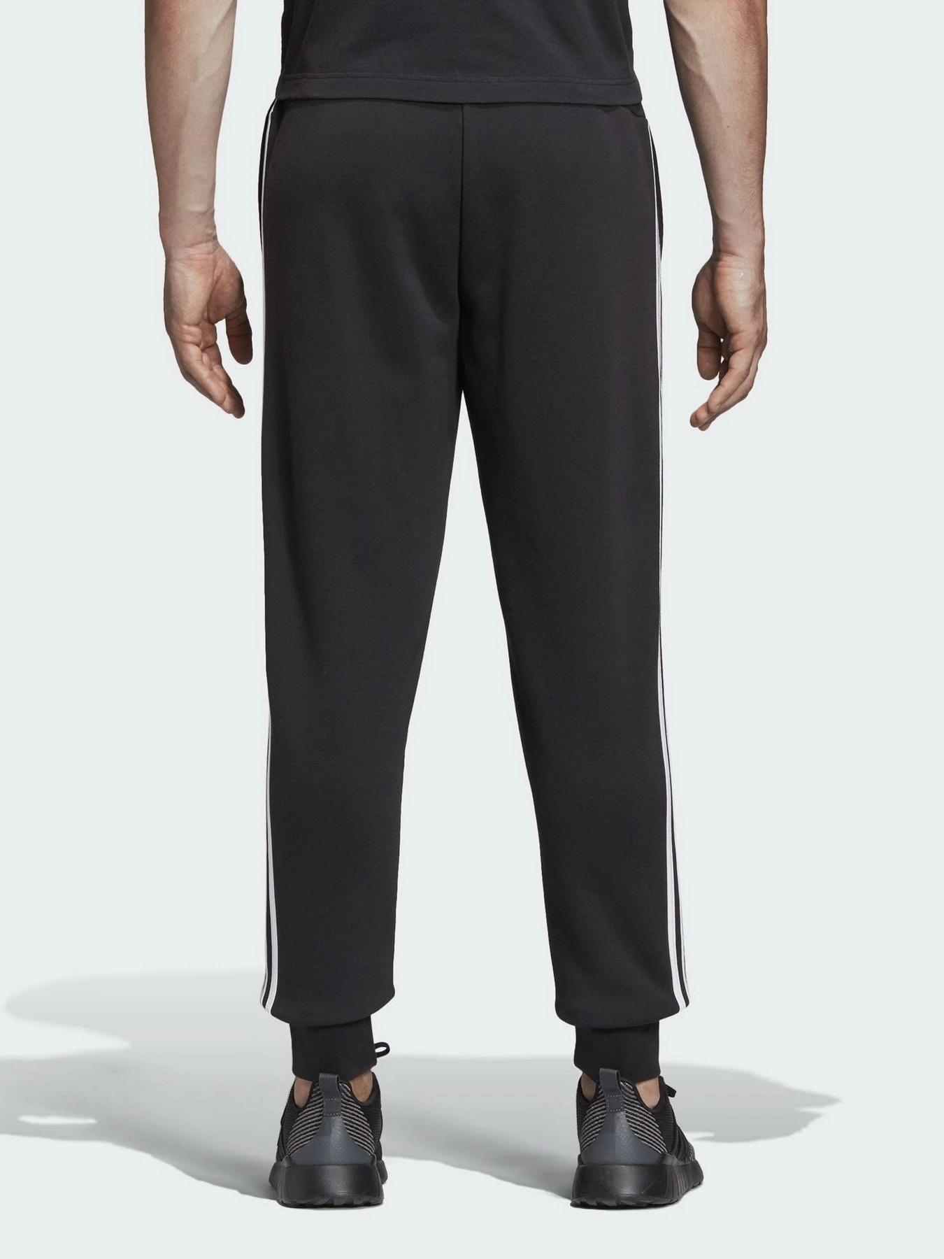 Брюки Adidas ESSENTIALS 3-STRIPES модель DU0468 Брюки Adidas ESSENTIALS 3-STRIPES модель DU0468 Фото