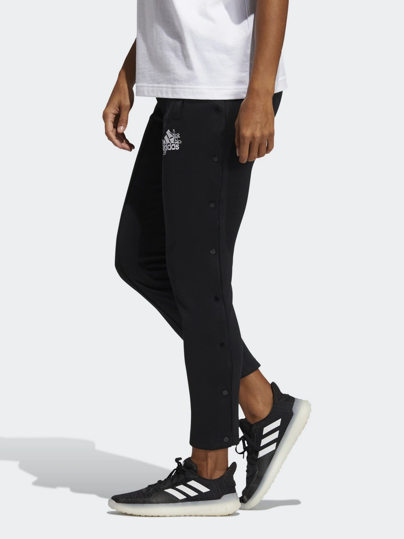 Брюки Adidas Graphic Snap модель GJ6557 Брюки Adidas Graphic Snap модель GJ6557 Фото