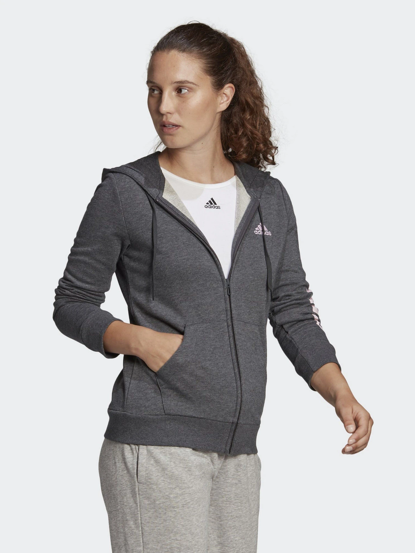 Худі та світшоти Adidas Essentials Logo модель GL0793 Худі та світшоти Adidas Essentials Logo модель GL0793 Фото