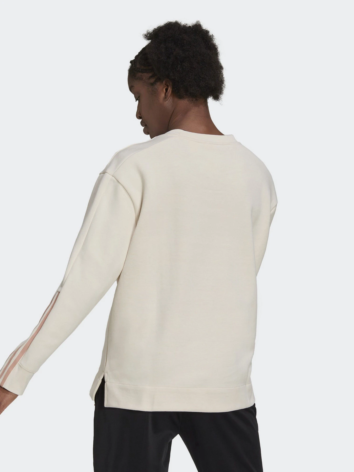 Худи и свитшоты Adidas Essentials Relaxed 3-Stripes модель H10237 Худи и свитшоты Adidas Essentials Relaxed 3-Stripes модель H10237 Фото
