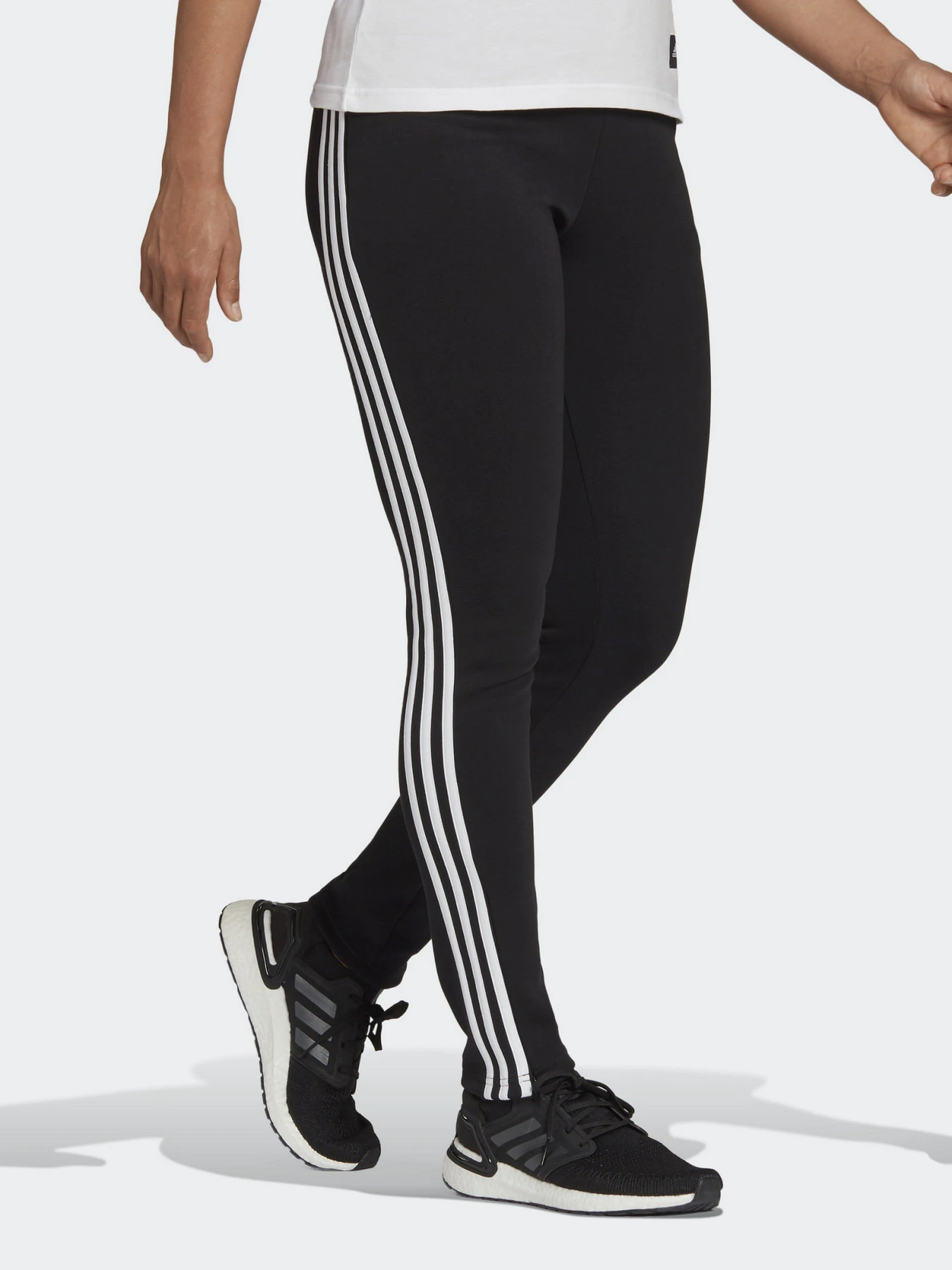 Брюки Adidas Sportswear Future Icons 3-Streifen модель H57301 Брюки Adidas Sportswear Future Icons 3-Streifen модель H57301 Фото