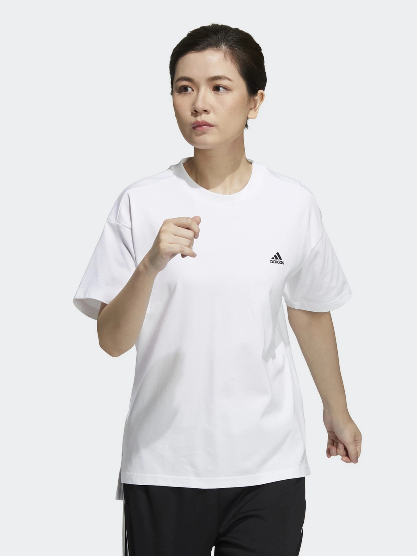 Футболки и поло Adidas Loose Fit Sportswear модель HC2541 Фото