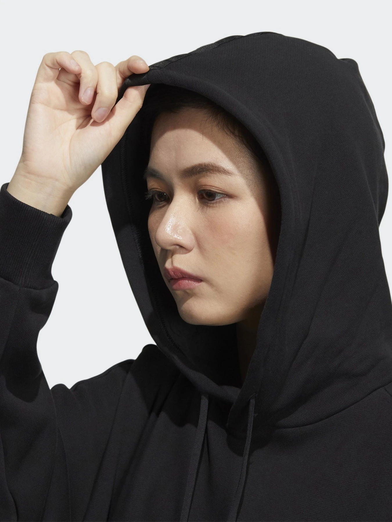 Худі та світшоти Adidas Wording Loose Fit модель HC2543 Фото