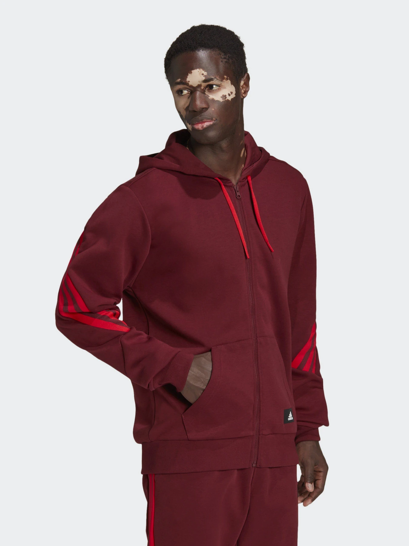 Худи и свитшоты Adidas M FI 3S FZ модель HC5247 Худи и свитшоты Adidas M FI 3S FZ модель HC5247 Фото
