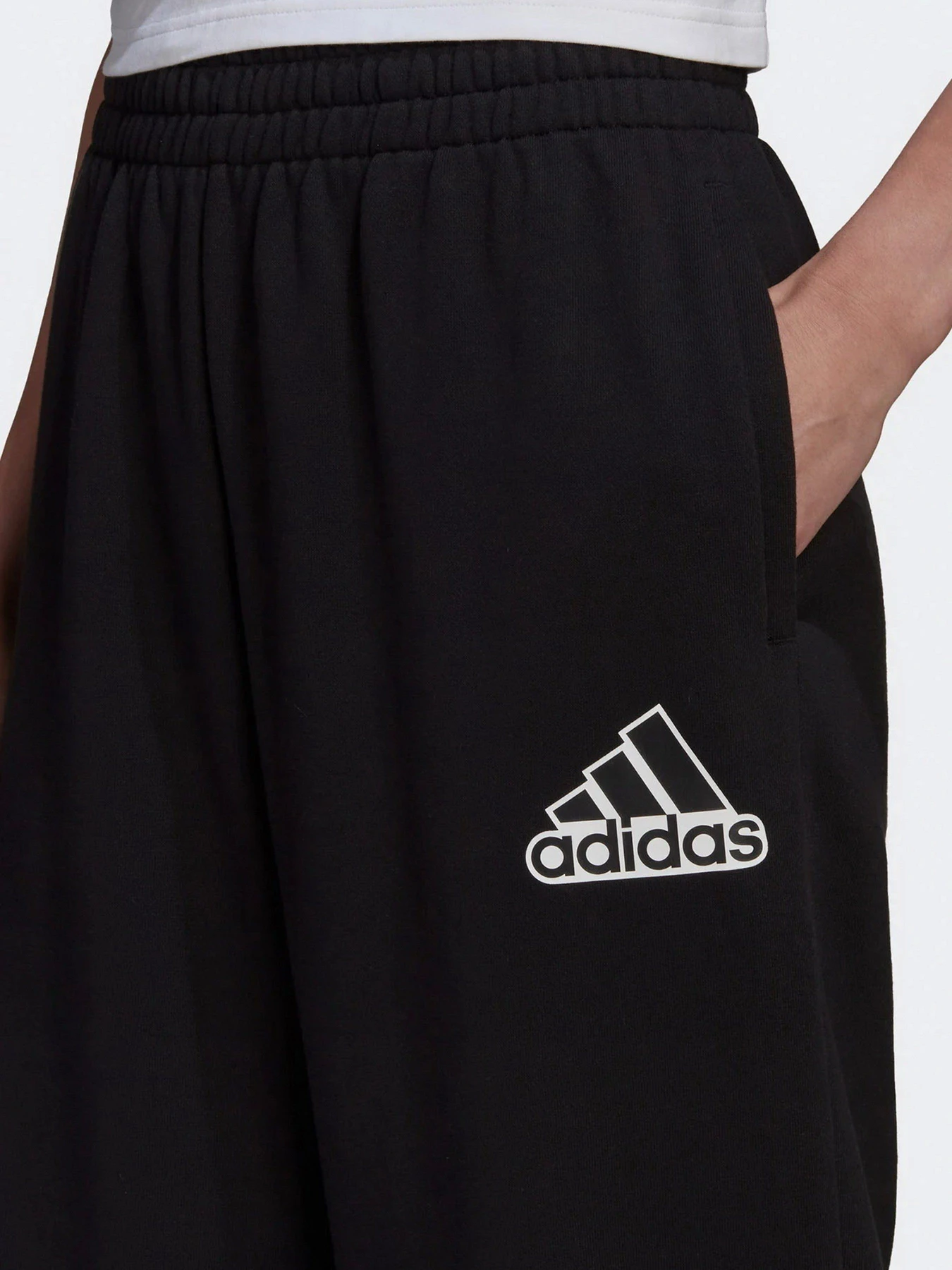 Брюки Adidas Essentials Outline Logo модель HC9176 Брюки Adidas Essentials Outline Logo модель HC9176 Фото